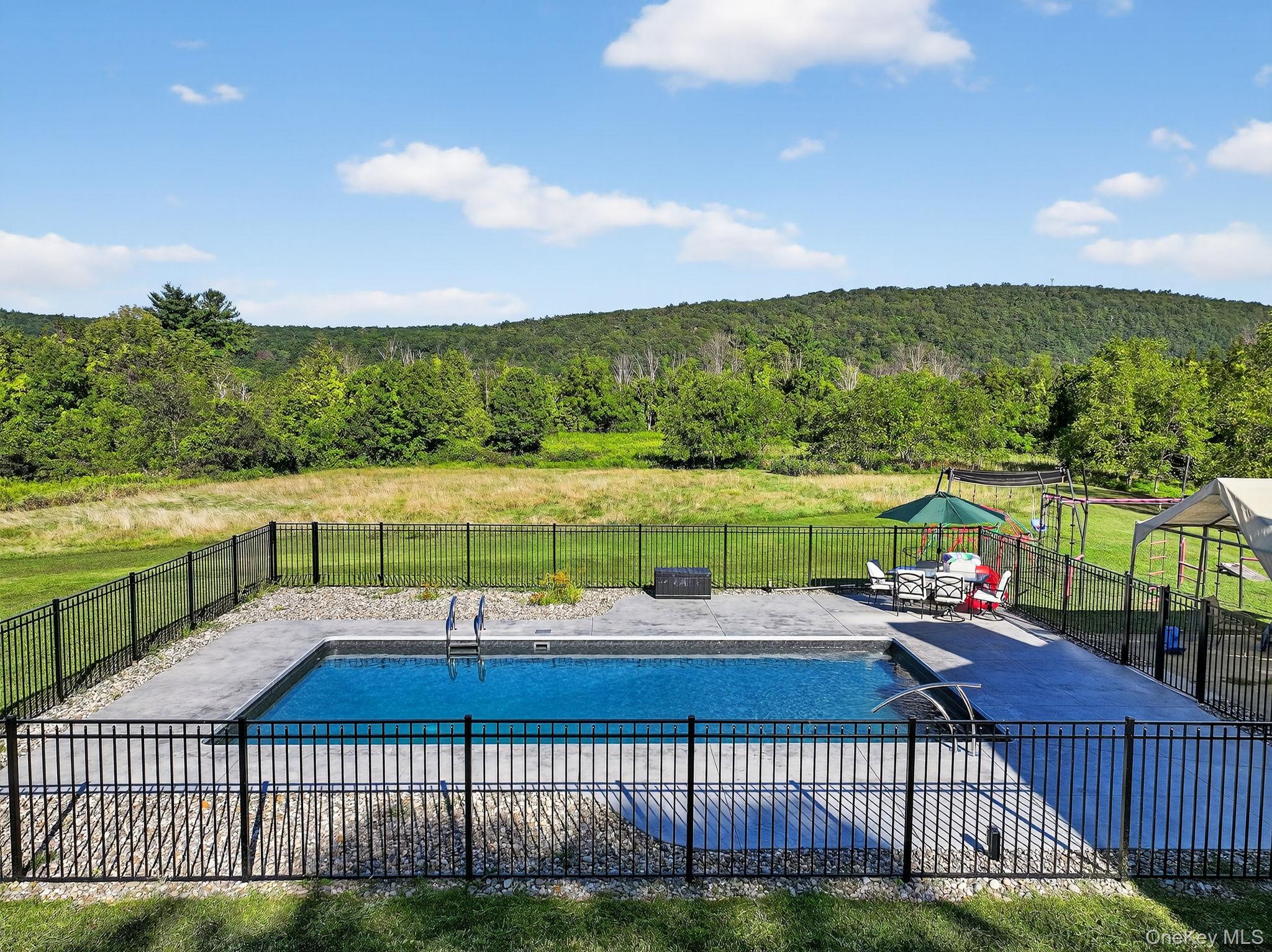 109 Paul Horn Road, Catskill, NY 12414