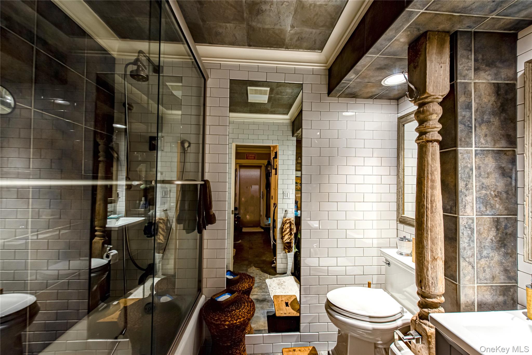 56 Shinnecock Hills Road, Southampton, NY 11968