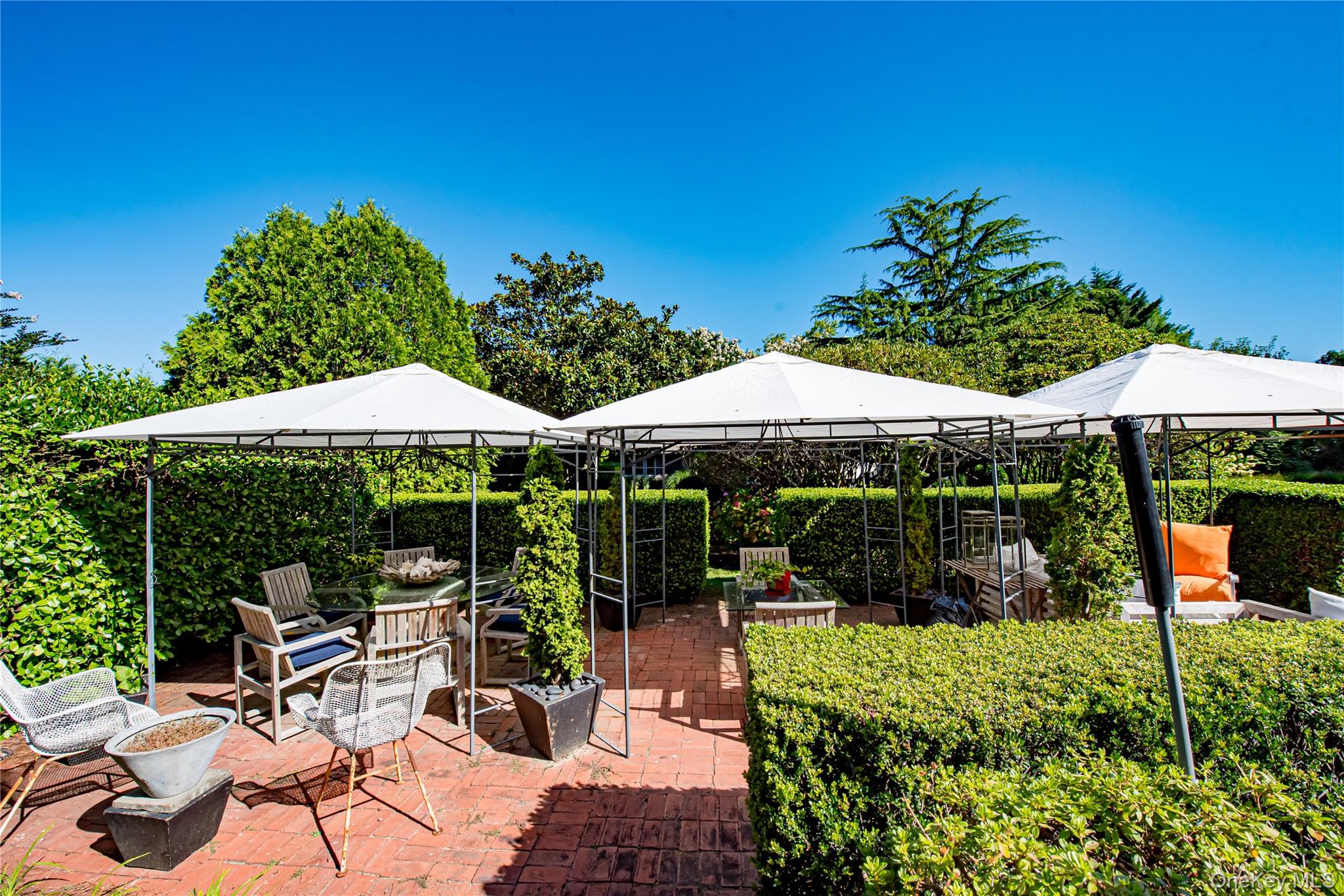 56 Shinnecock Hills Road, Southampton, NY 11968