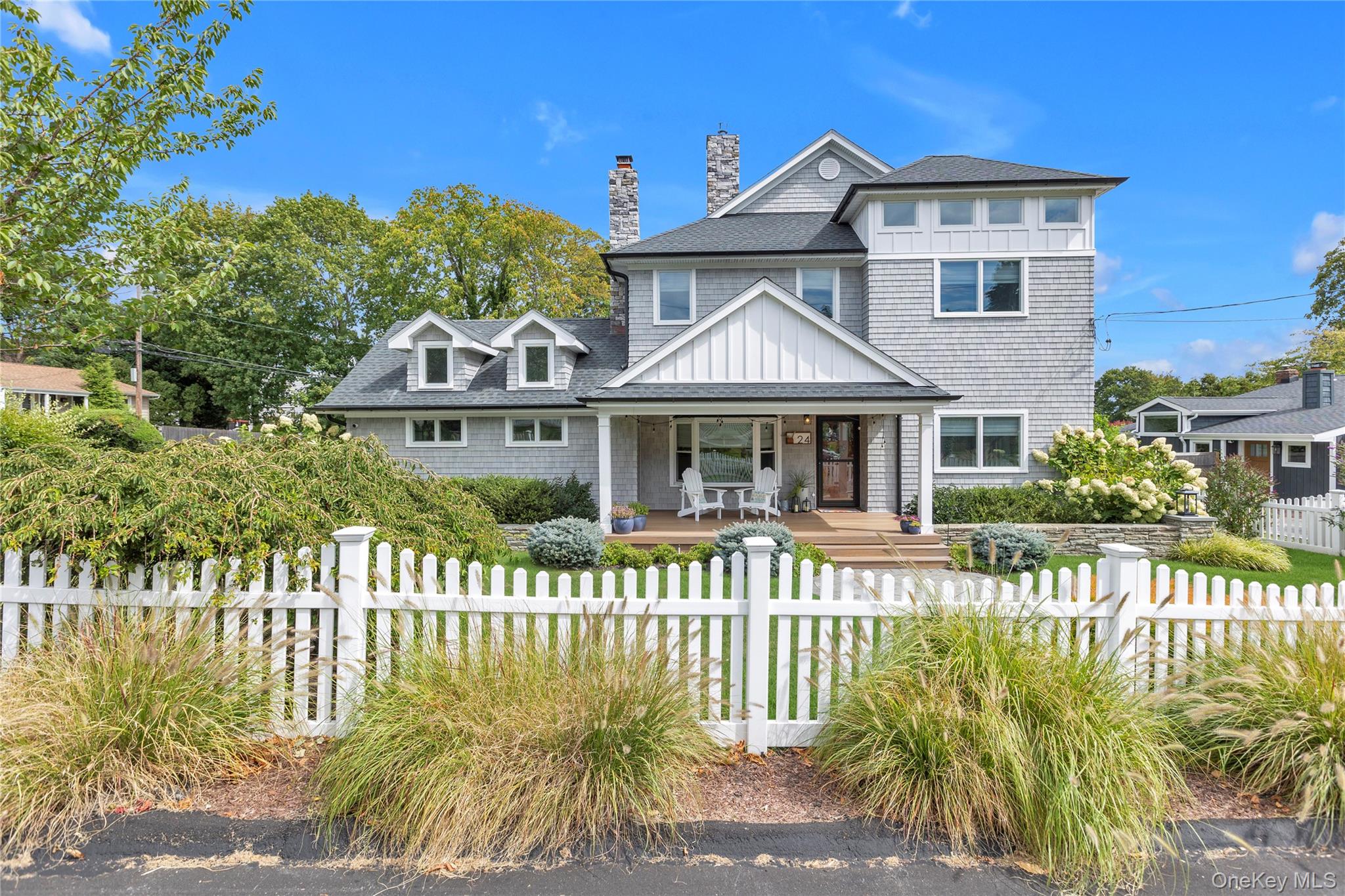24 Coles Place, Northport, NY 11768