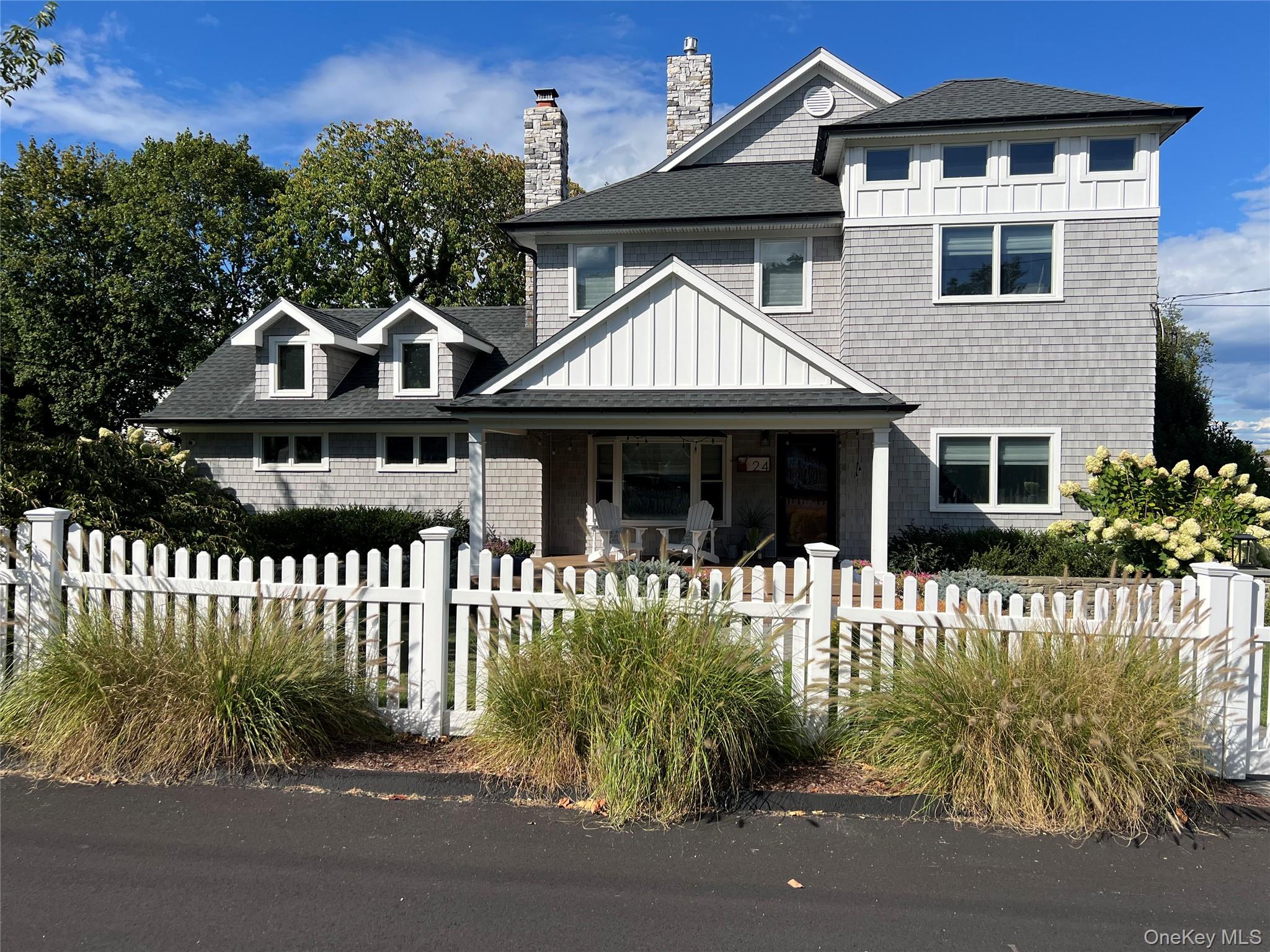 24 Coles Place, Northport, NY 11768