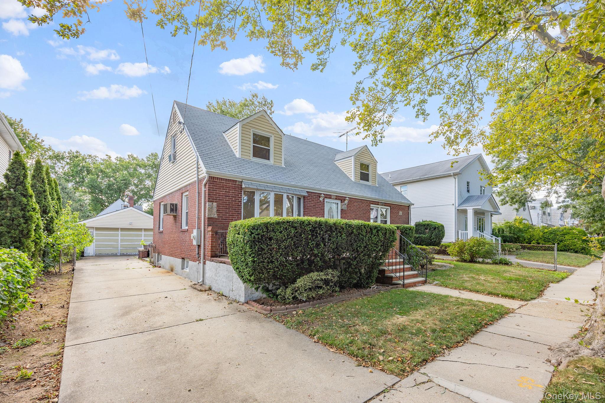 111 N 7th Street, New Hyde Park, NY 11040