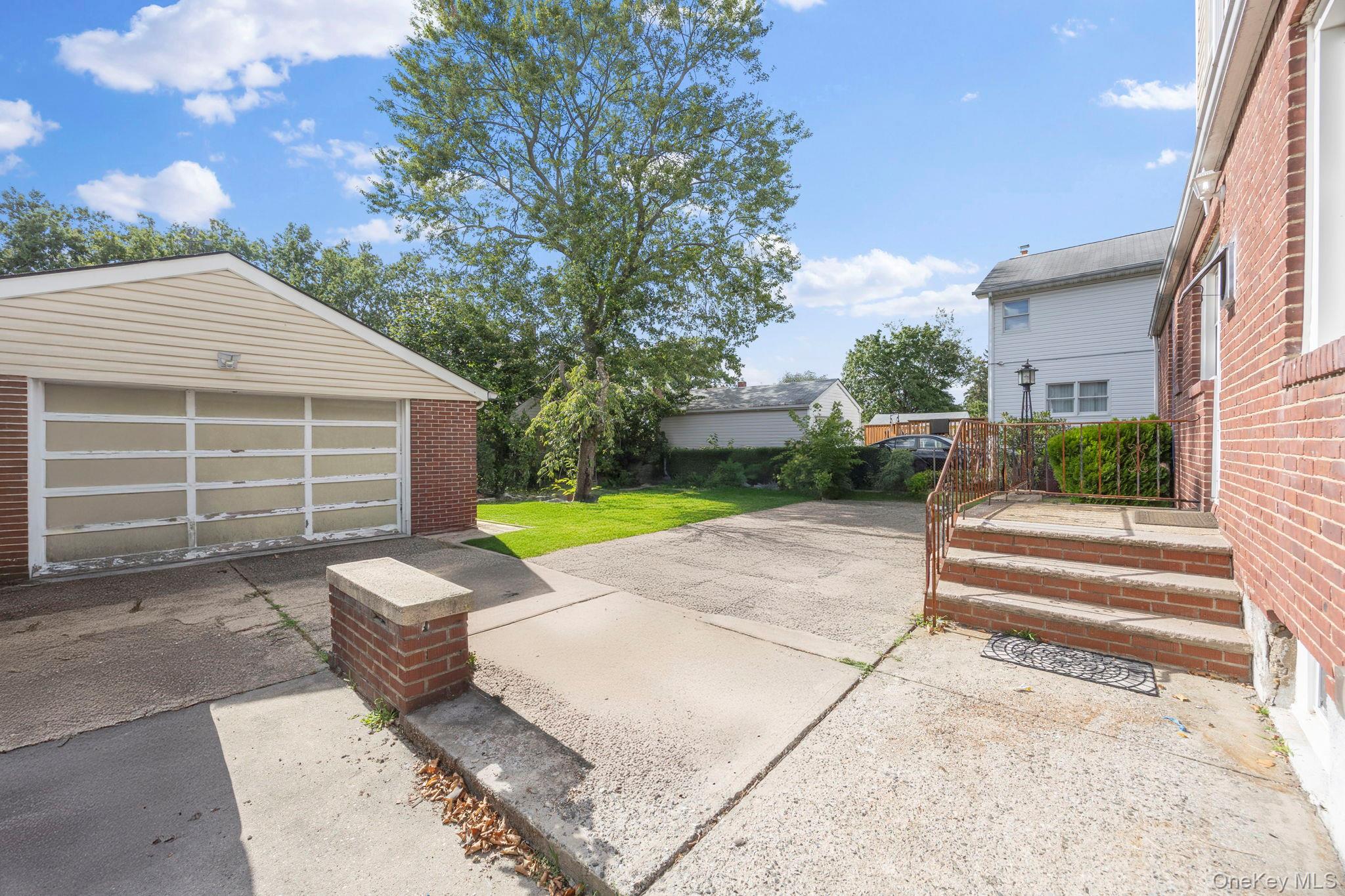 111 N 7th Street, New Hyde Park, NY 11040