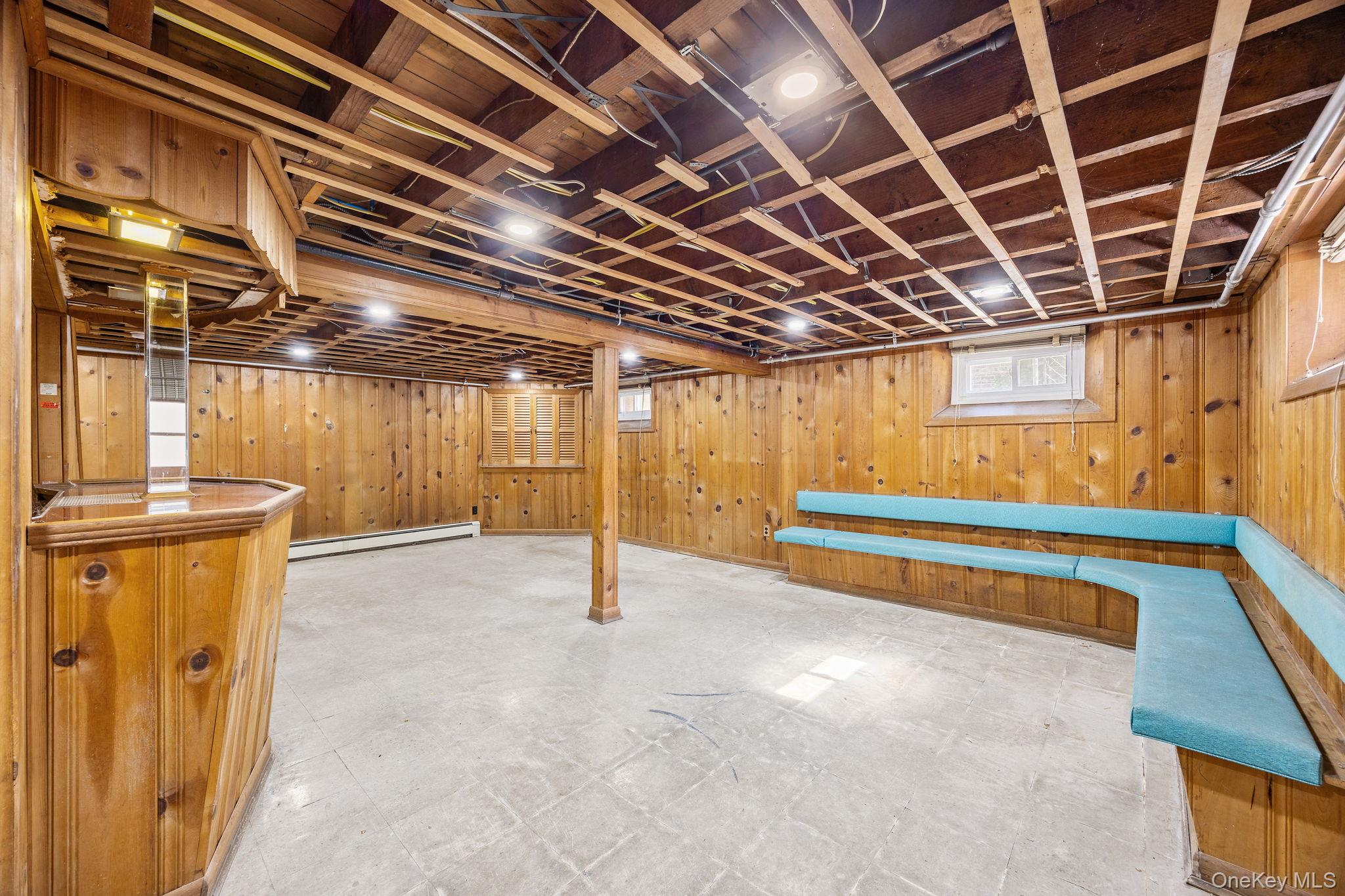 111 N 7th Street, New Hyde Park, NY 11040