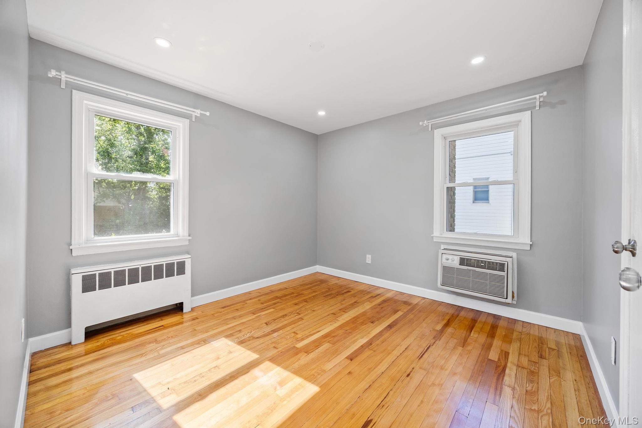 111 N 7th Street, New Hyde Park, NY 11040