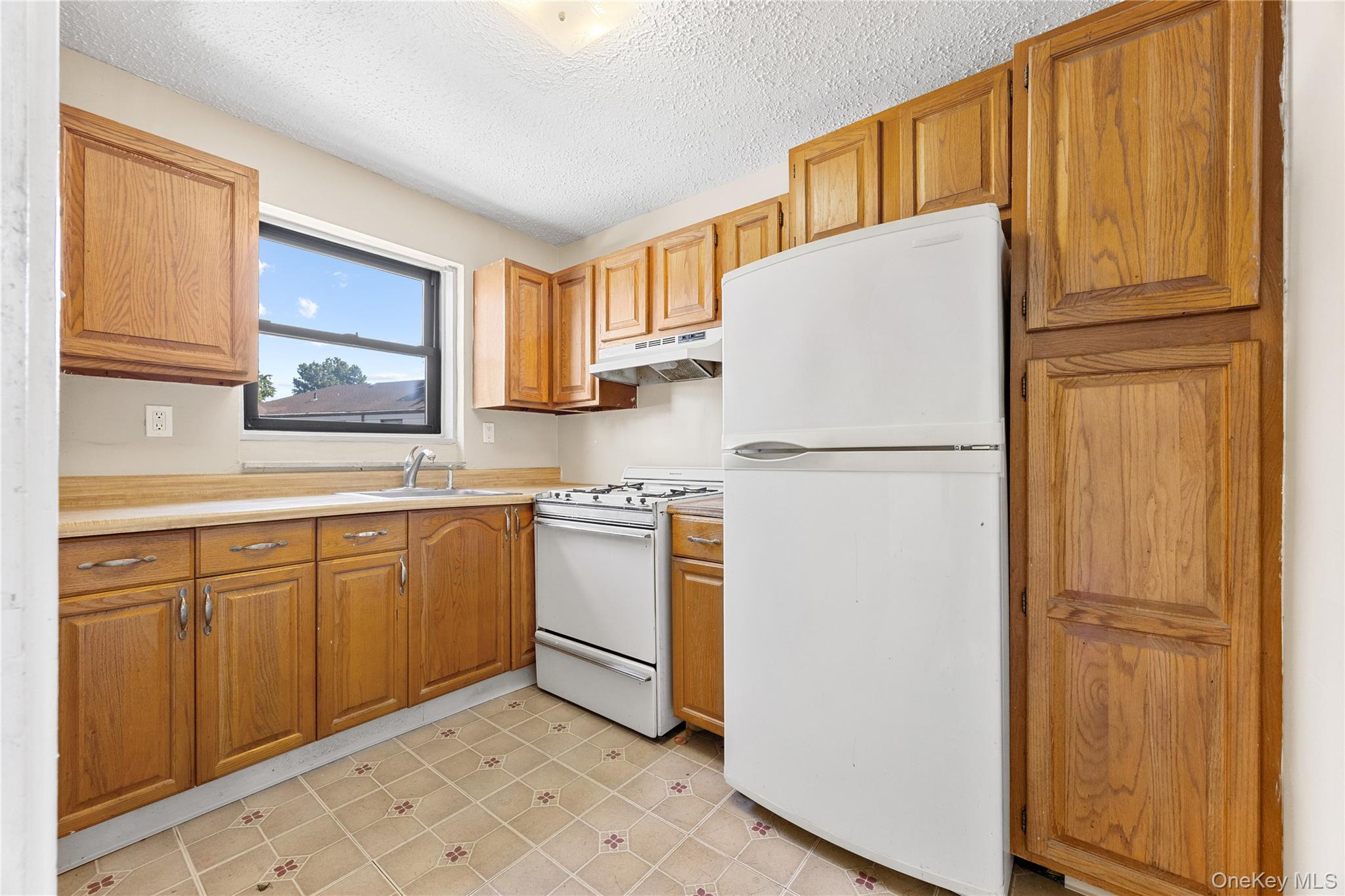 6738 136th Street # B, Flushing, NY 11367