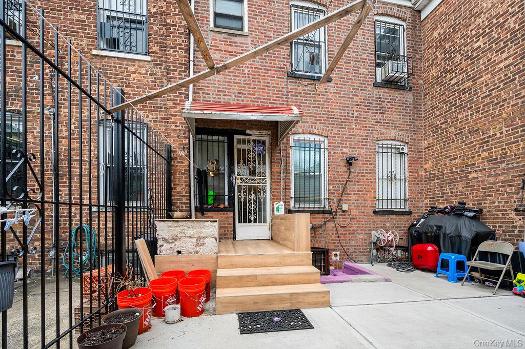 3415 91 Street, Jackson Heights, NY 11372
