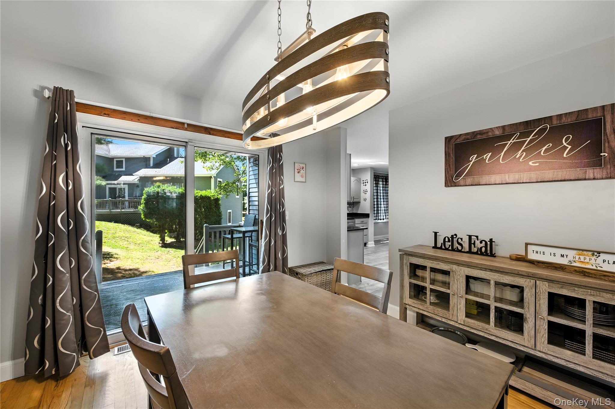 11 Nottingham Way, Mahopac, NY 10541