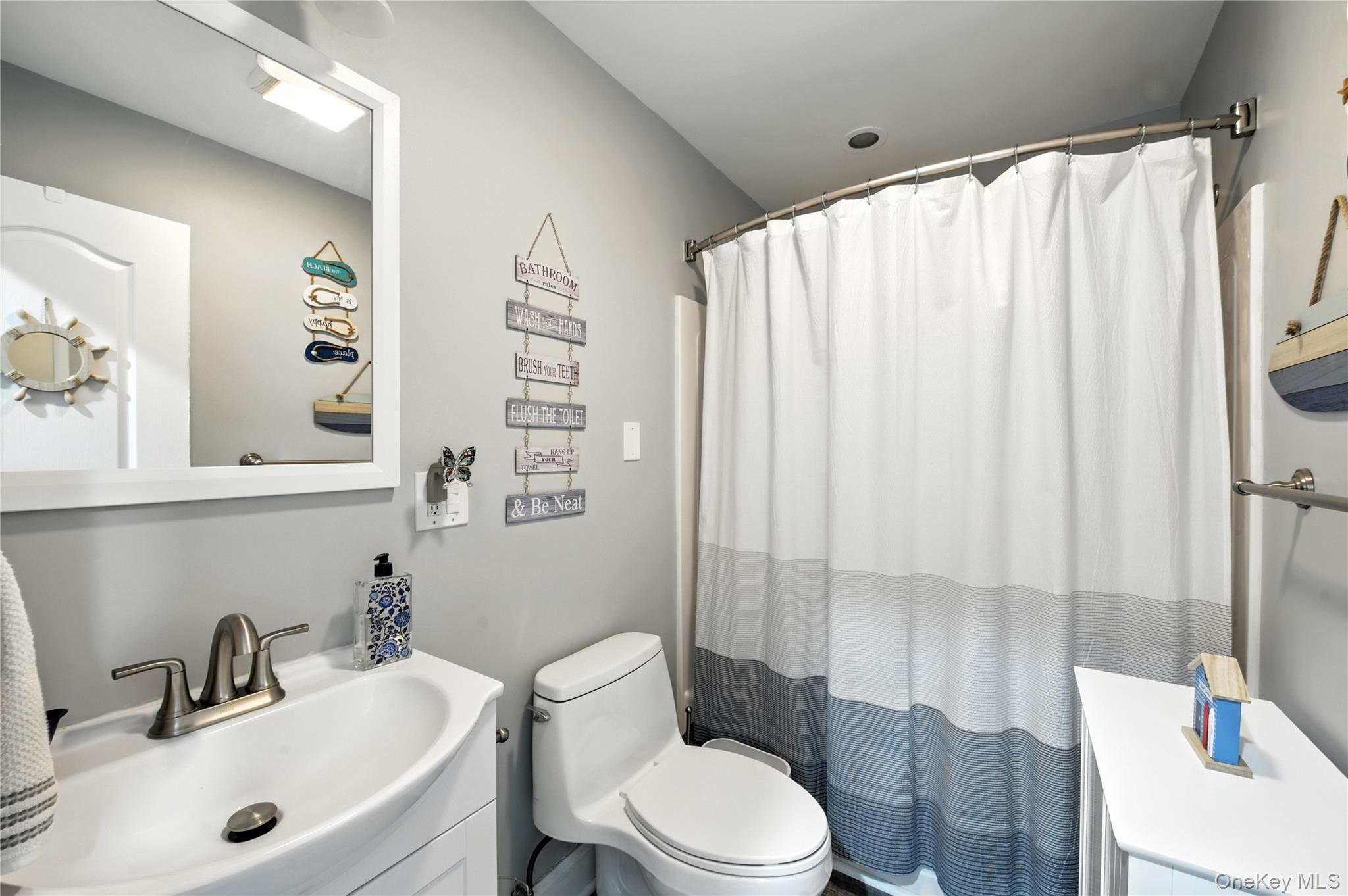 11 Nottingham Way, Mahopac, NY 10541