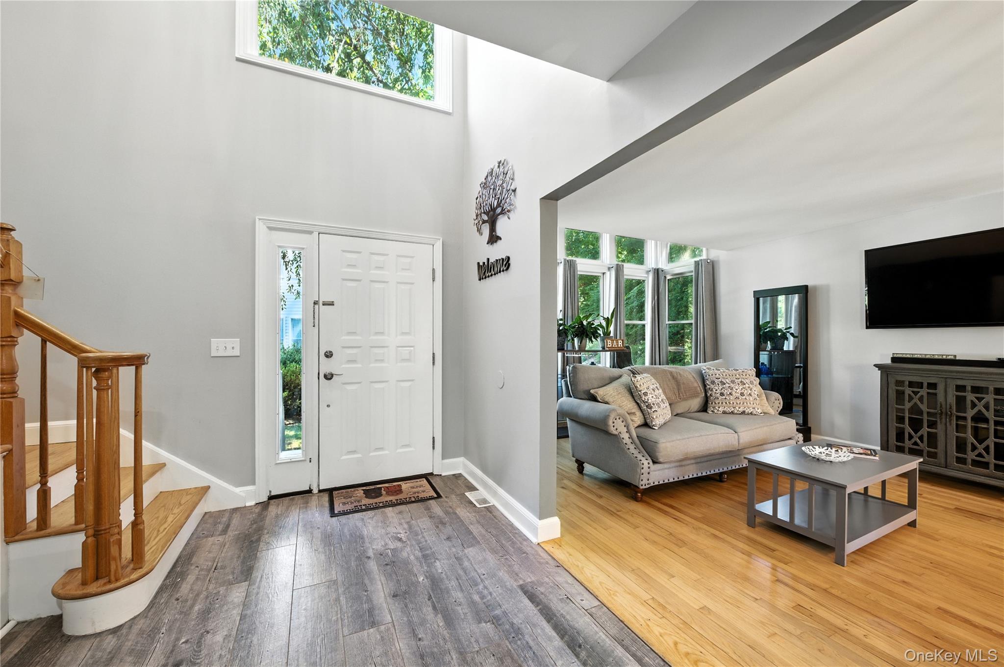 11 Nottingham Way, Mahopac, NY 10541