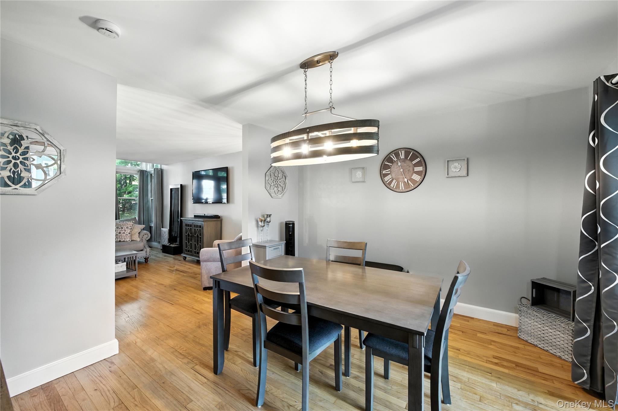 11 Nottingham Way, Mahopac, NY 10541