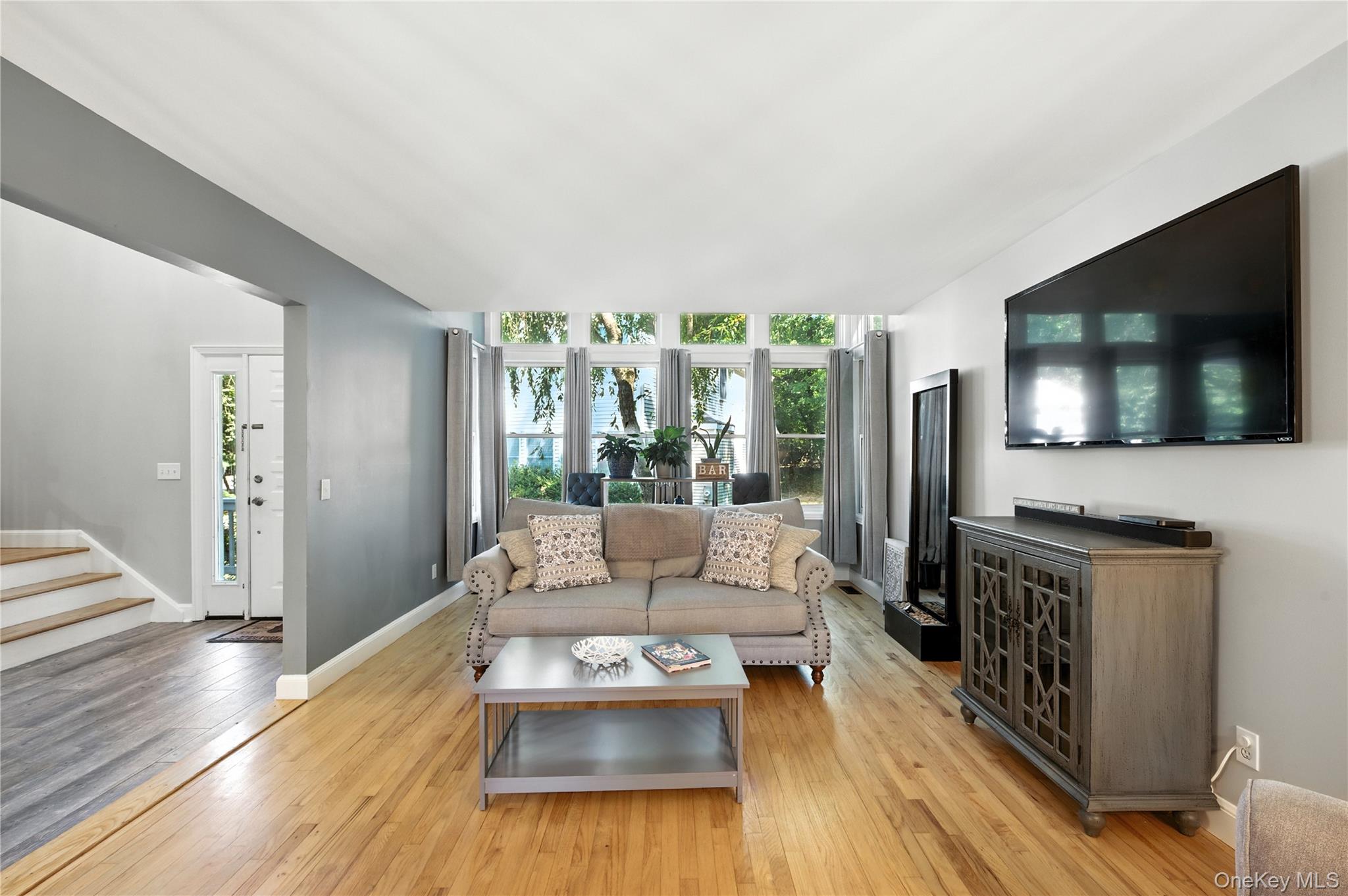 11 Nottingham Way, Mahopac, NY 10541