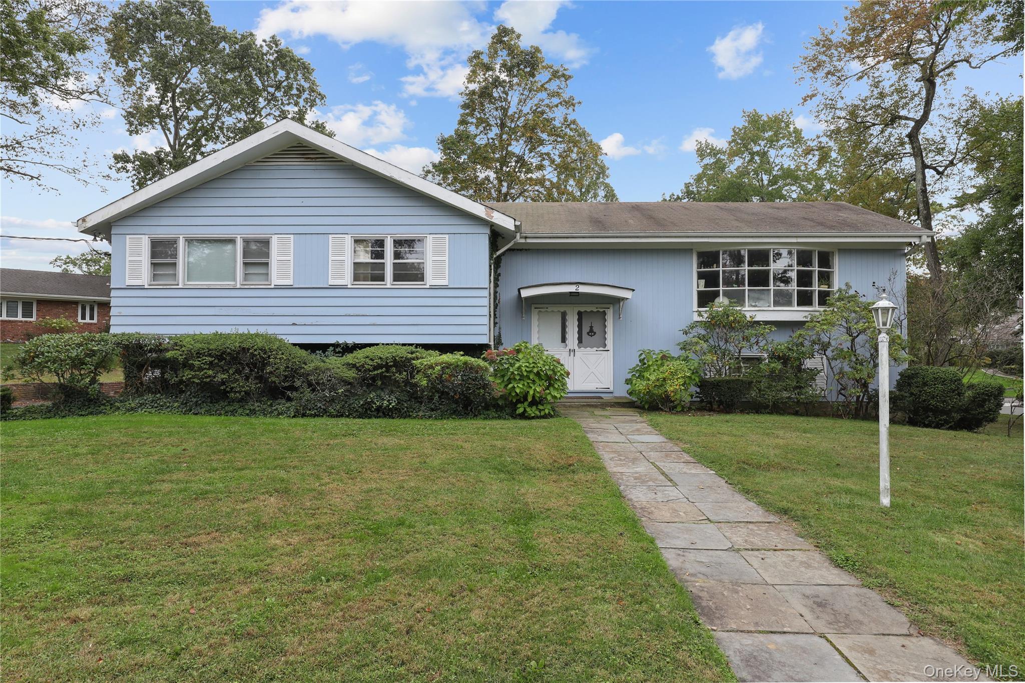 2 Willa Way, Eastchester, NY 10709