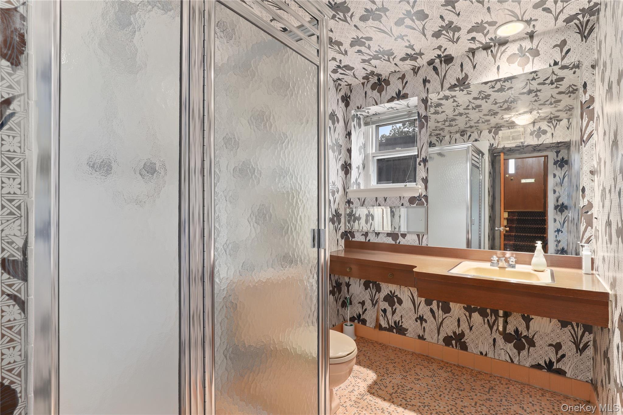 2 Willa Way, Eastchester, NY 10709