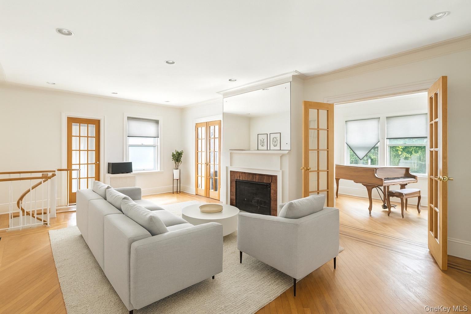 19404 110th Road, Saint Albans, NY 11412