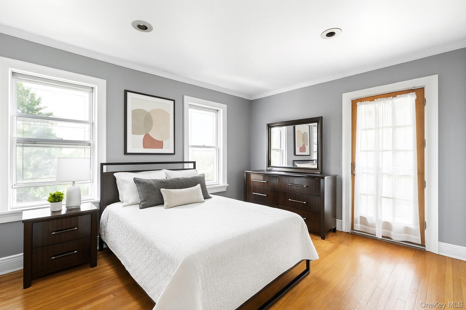 19404 110th Road, Saint Albans, NY 11412