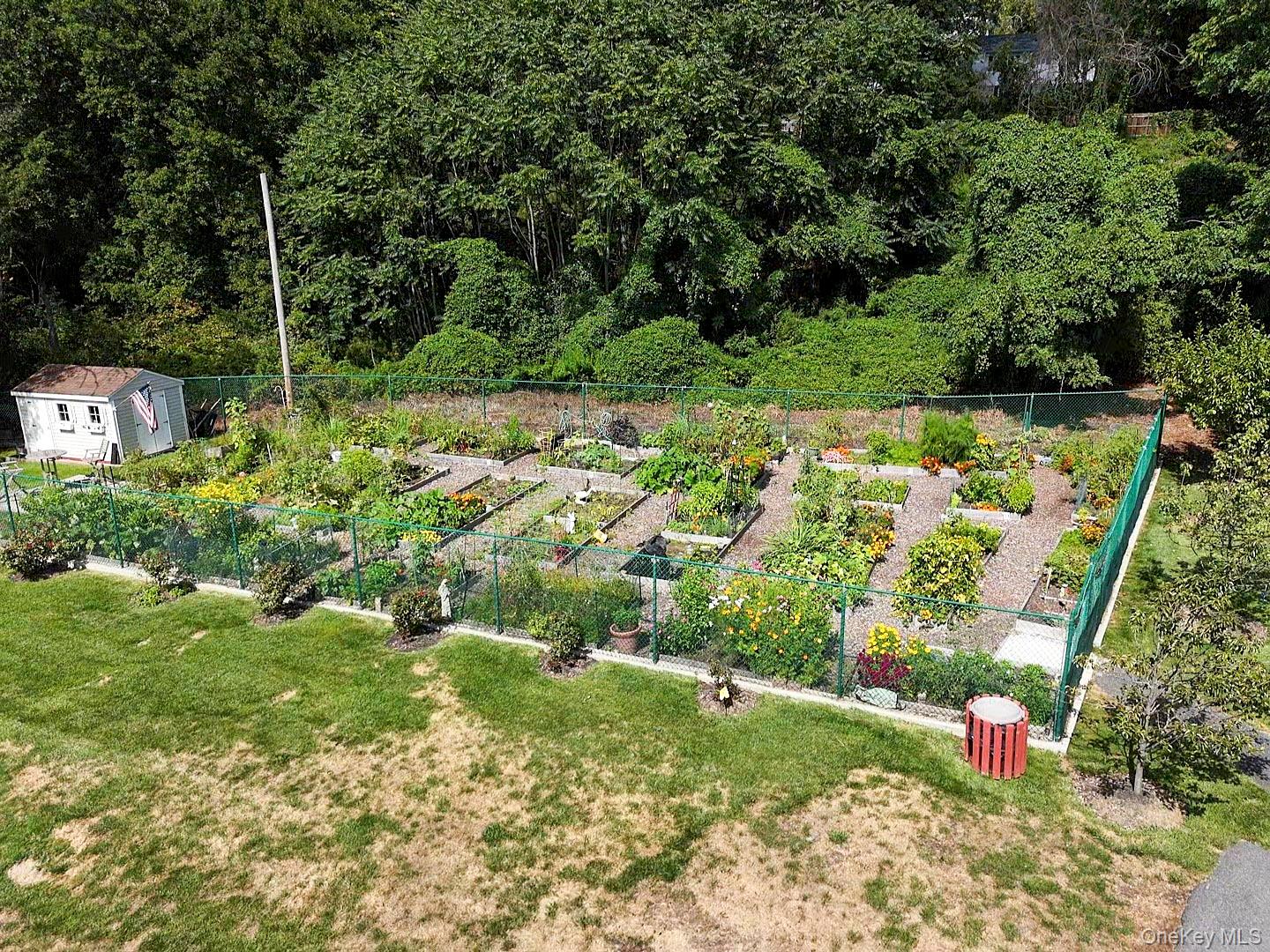 200 Diplomat Drive # 8B, Mount Kisco, NY 10549