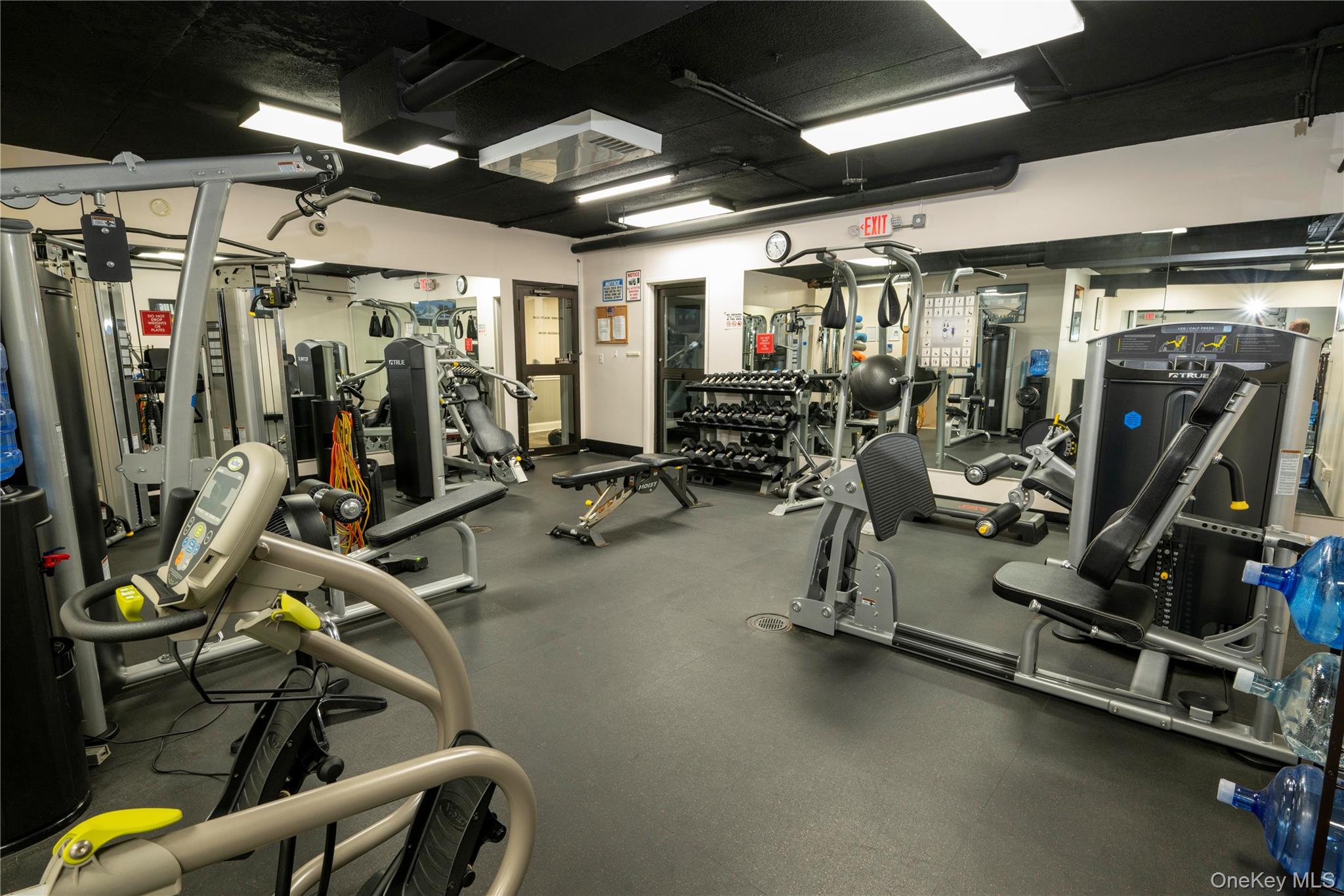 200 Diplomat Drive # 8B, Mount Kisco, NY 10549