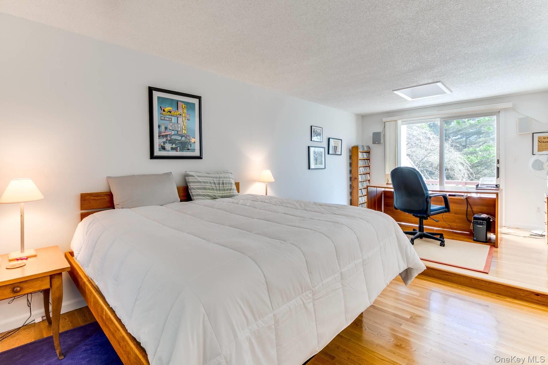 6 Toilsome Lane, East Hampton, NY 11937