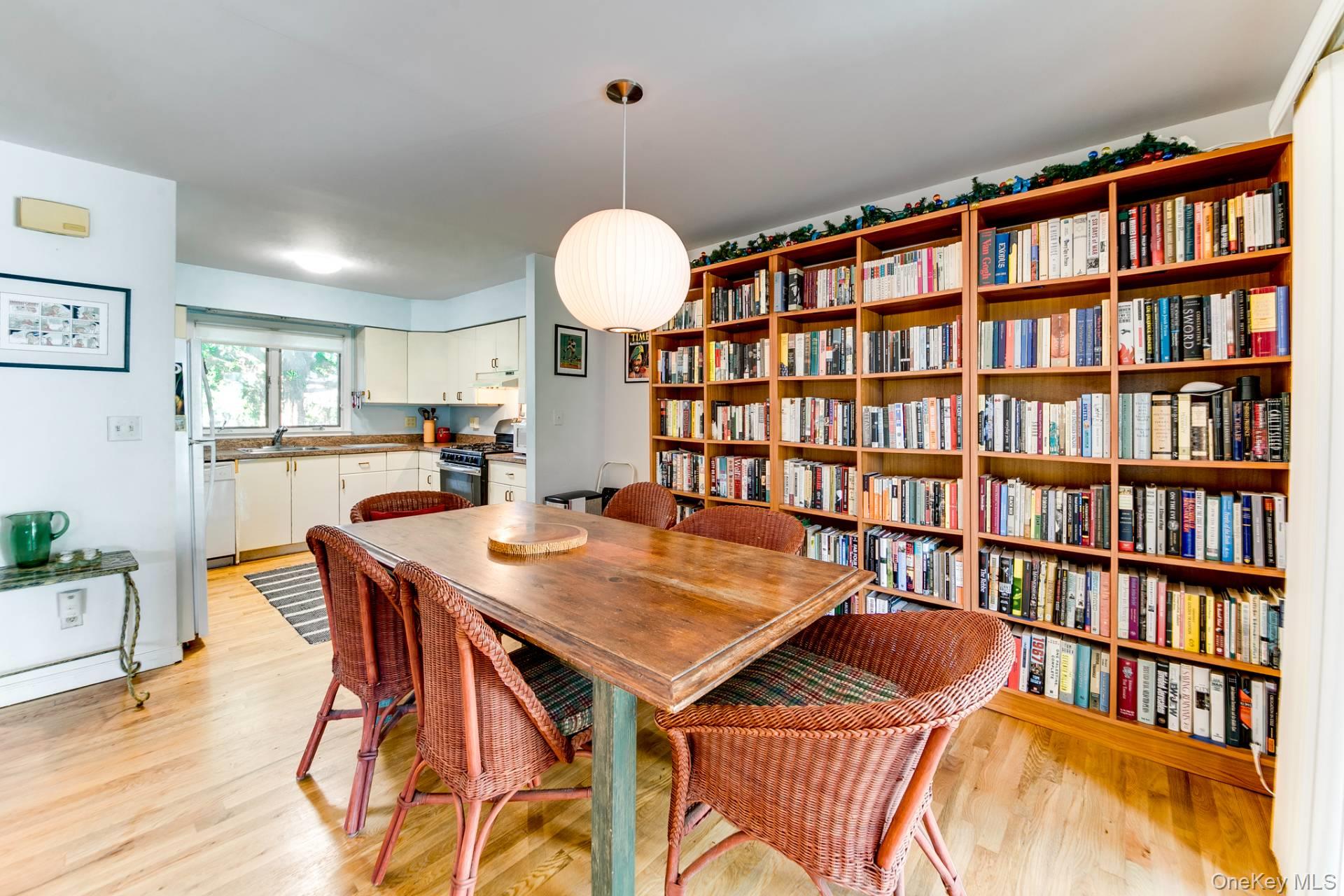 6 Toilsome Lane, East Hampton, NY 11937