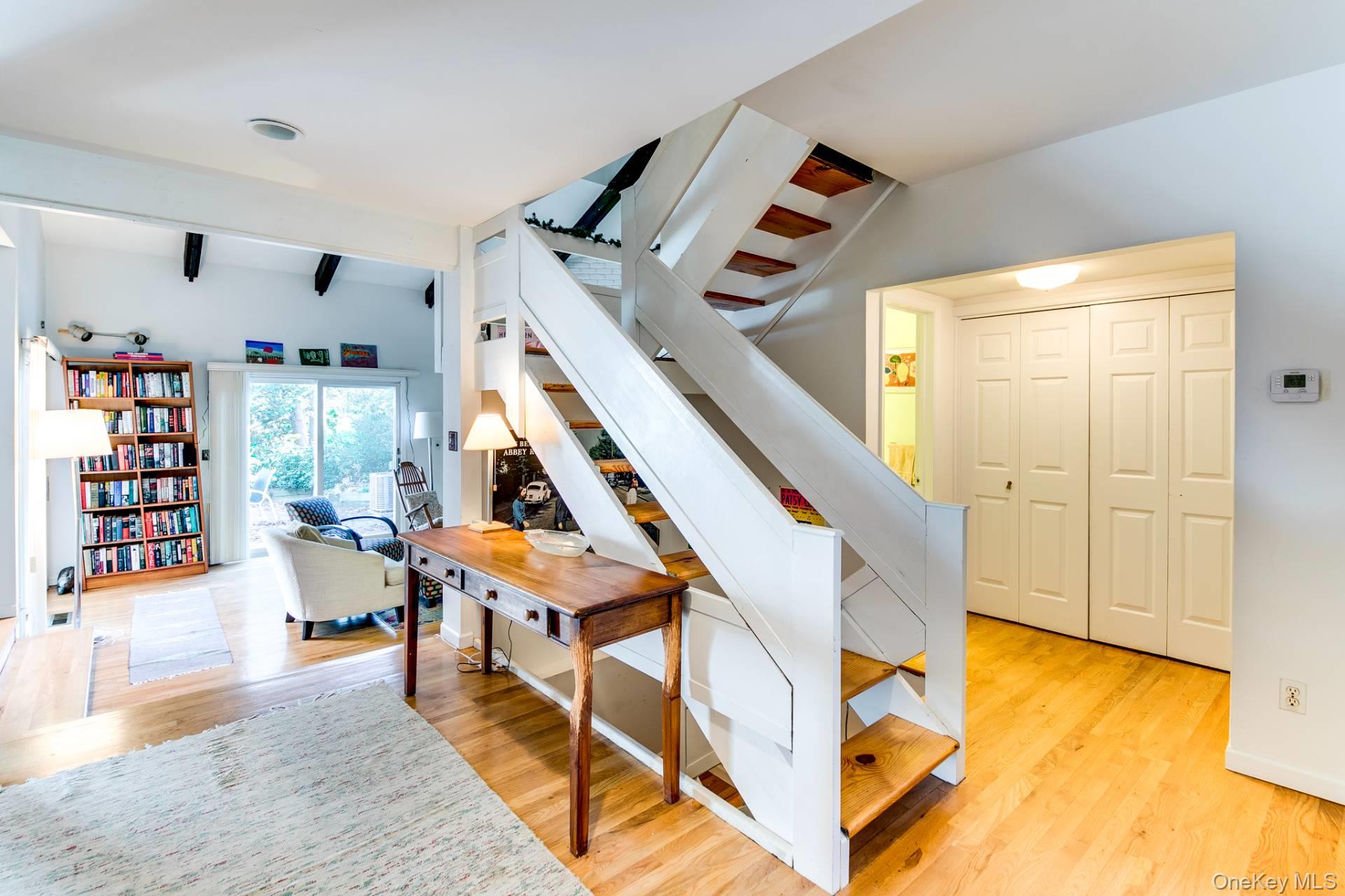 6 Toilsome Lane, East Hampton, NY 11937