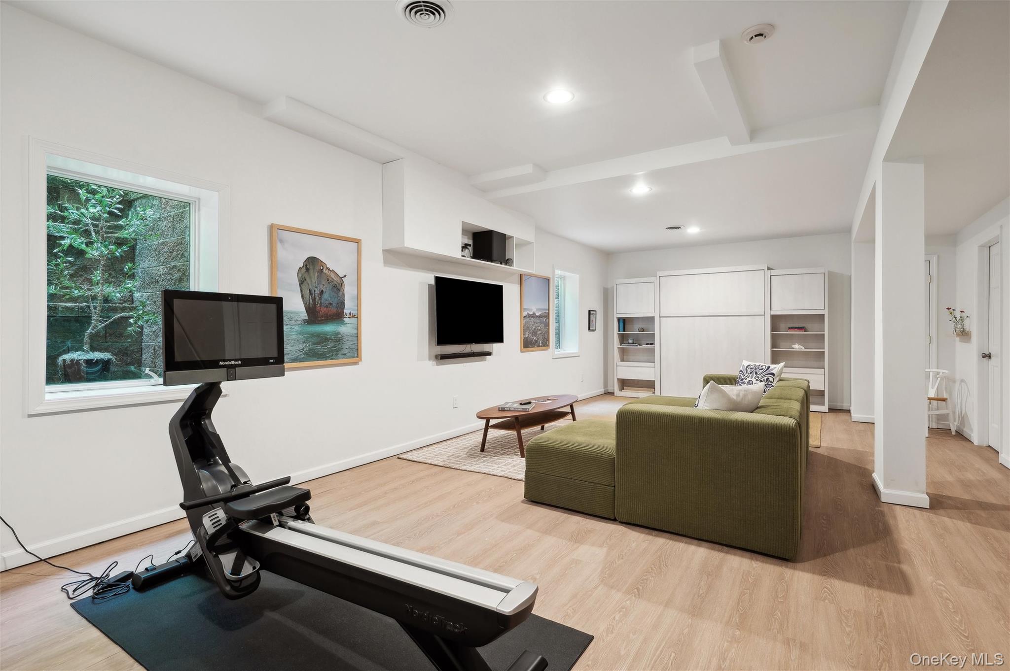 409 Old Canoe Place Road, Southampton, NY 11968