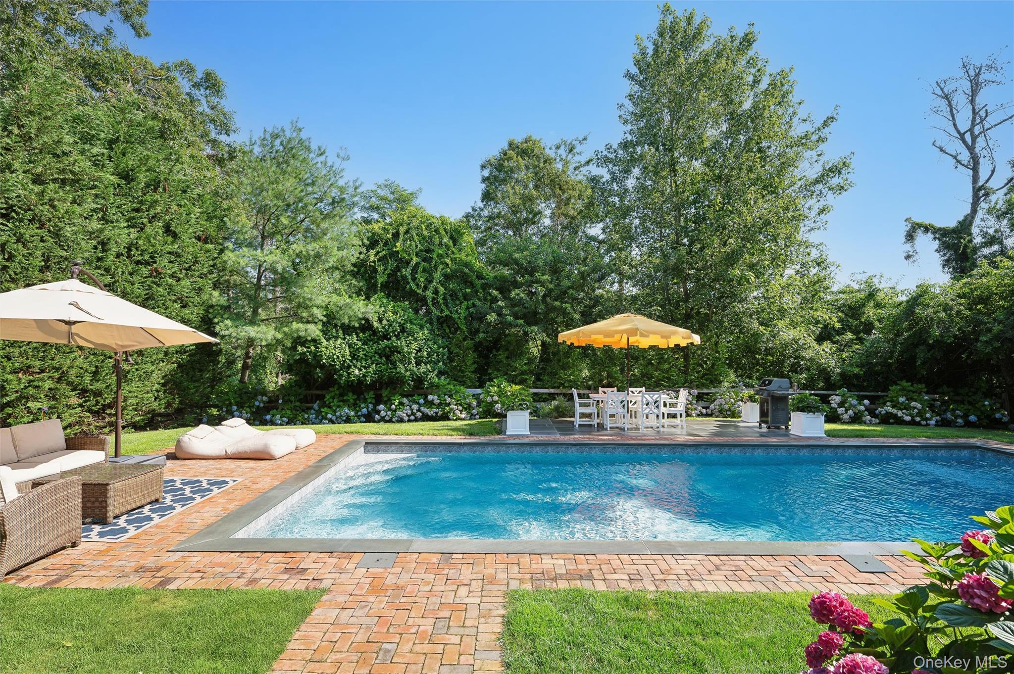 409 Old Canoe Place Road, Southampton, NY 11968