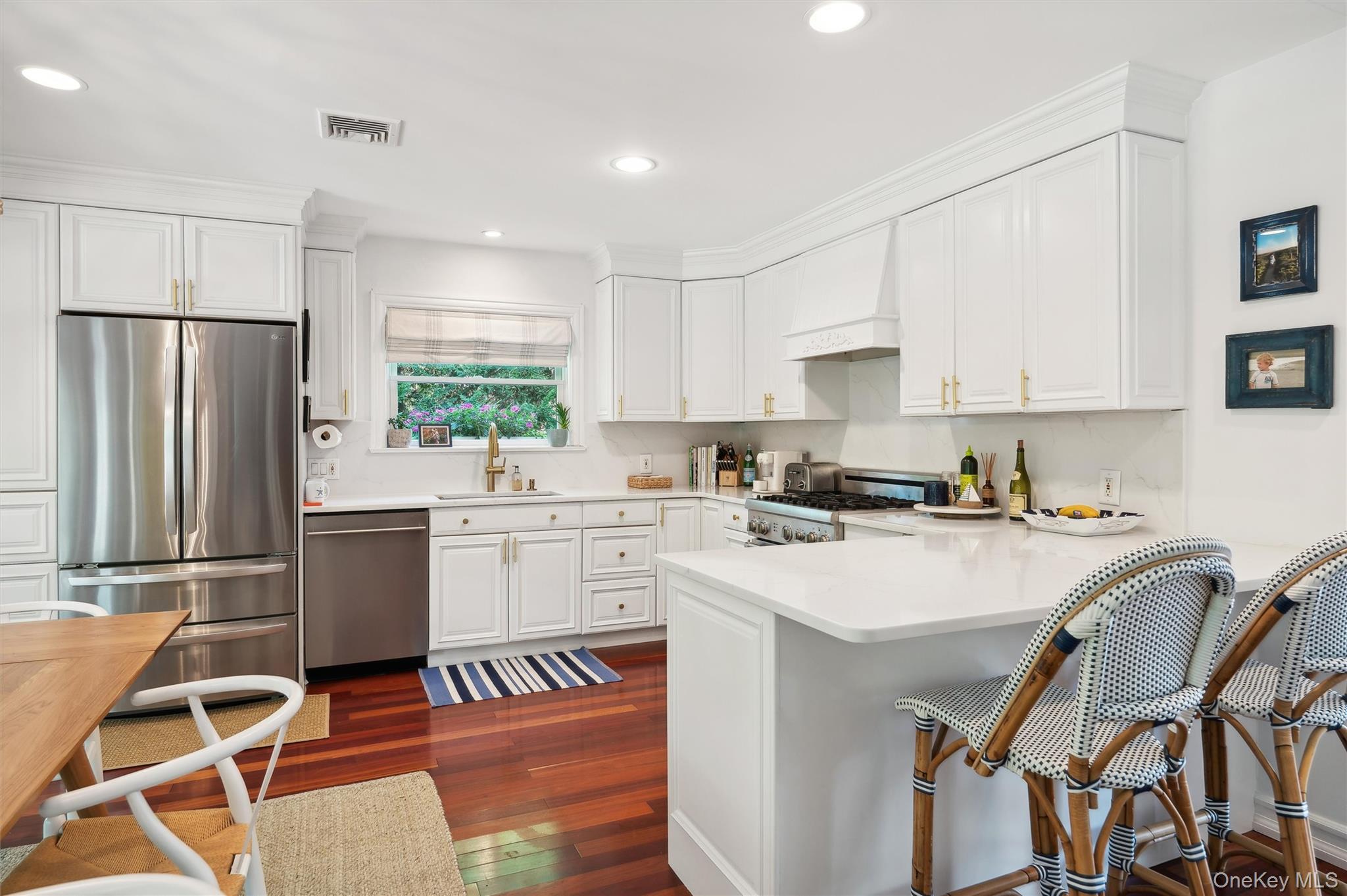 409 Old Canoe Place Road, Southampton, NY 11968