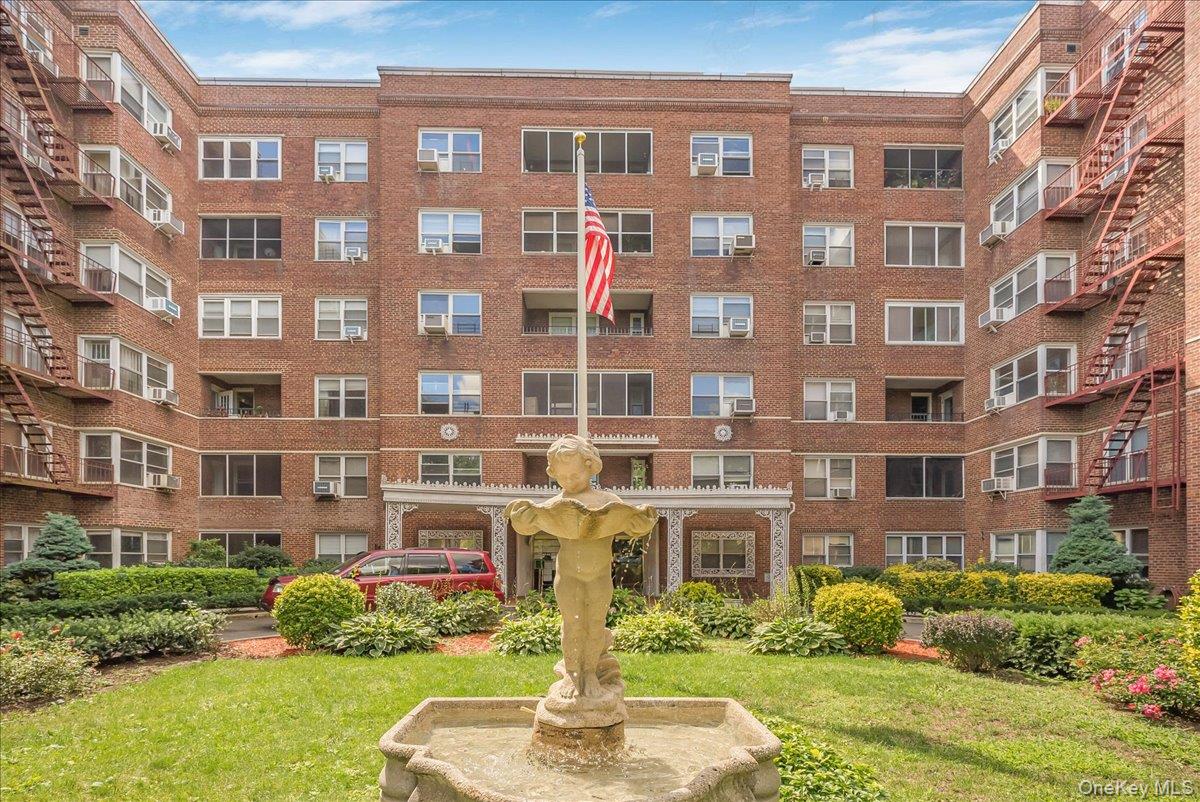 67-66 108th Street # B31, Forest Hills, NY 11375