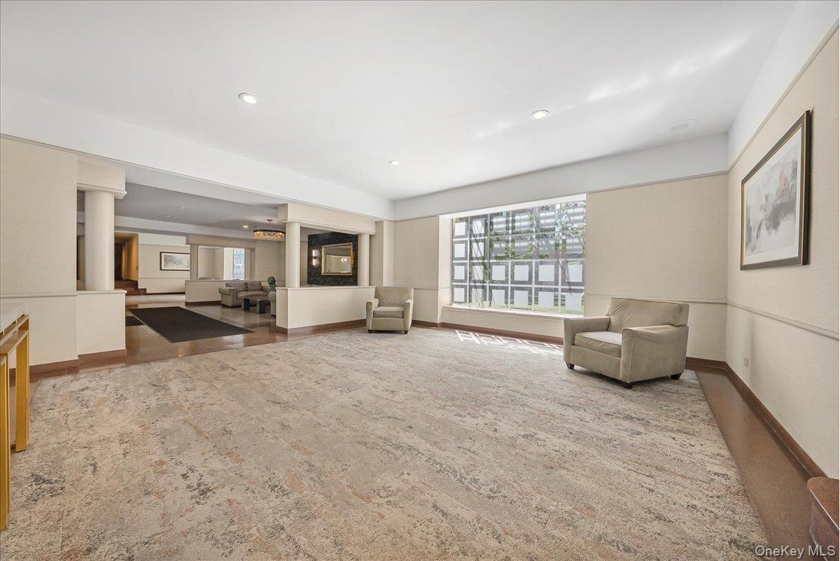 67-66 108th Street # B31, Forest Hills, NY 11375