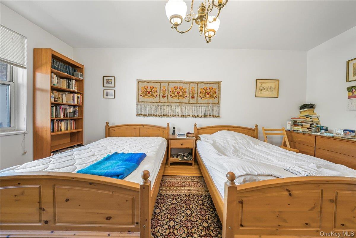 67-66 108th Street # B31, Forest Hills, NY 11375