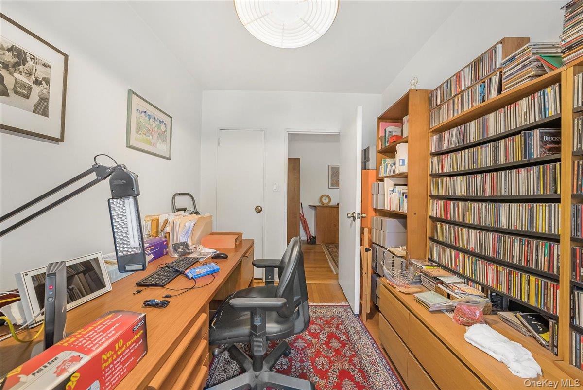 67-66 108th Street # B31, Forest Hills, NY 11375