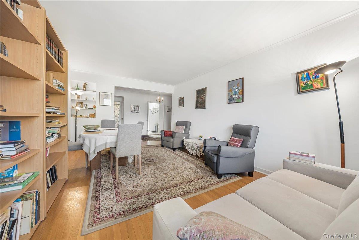 67-66 108th Street # B31, Forest Hills, NY 11375