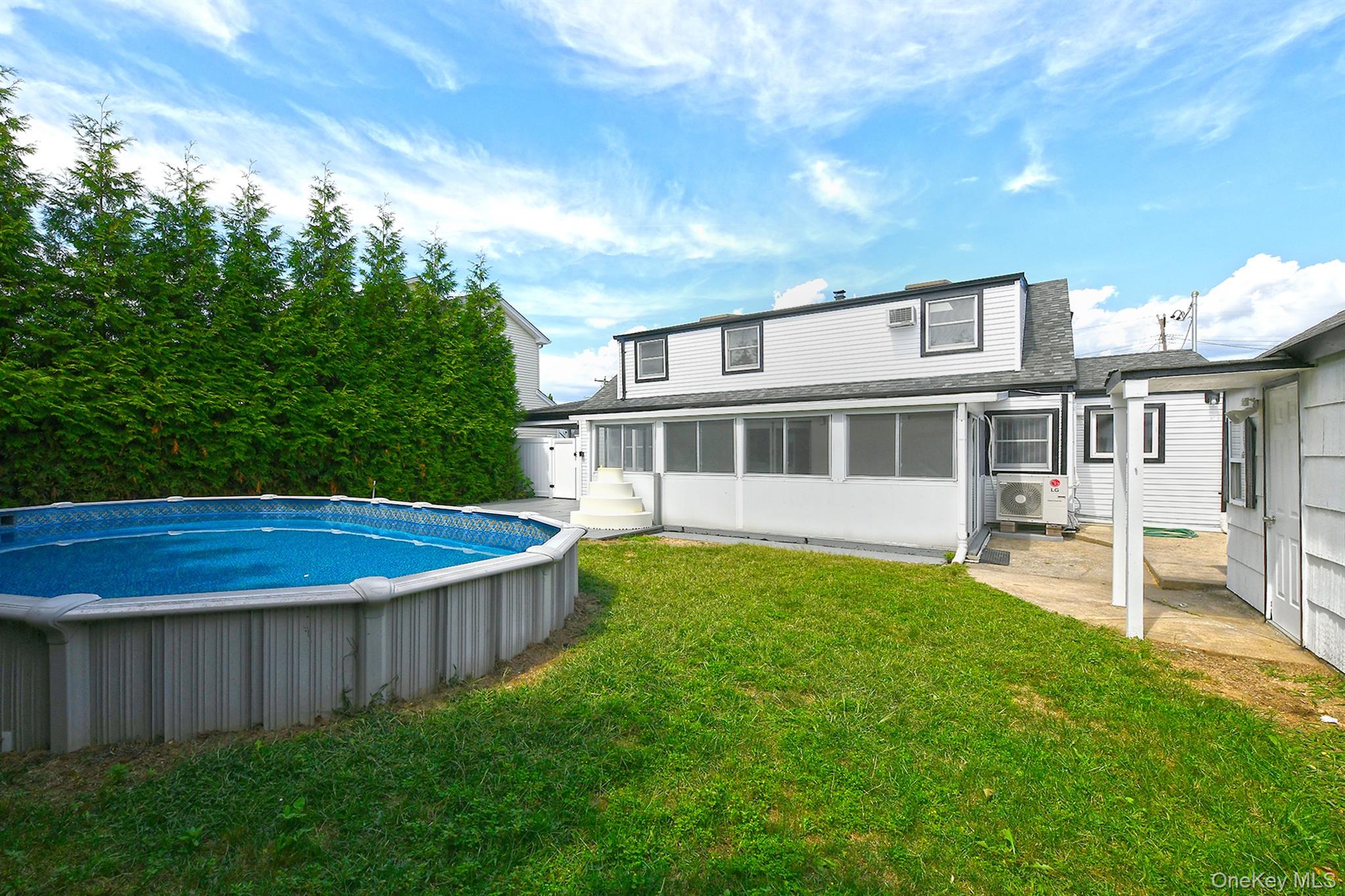 136 Reiss Avenue, Massapequa Park, NY 11762