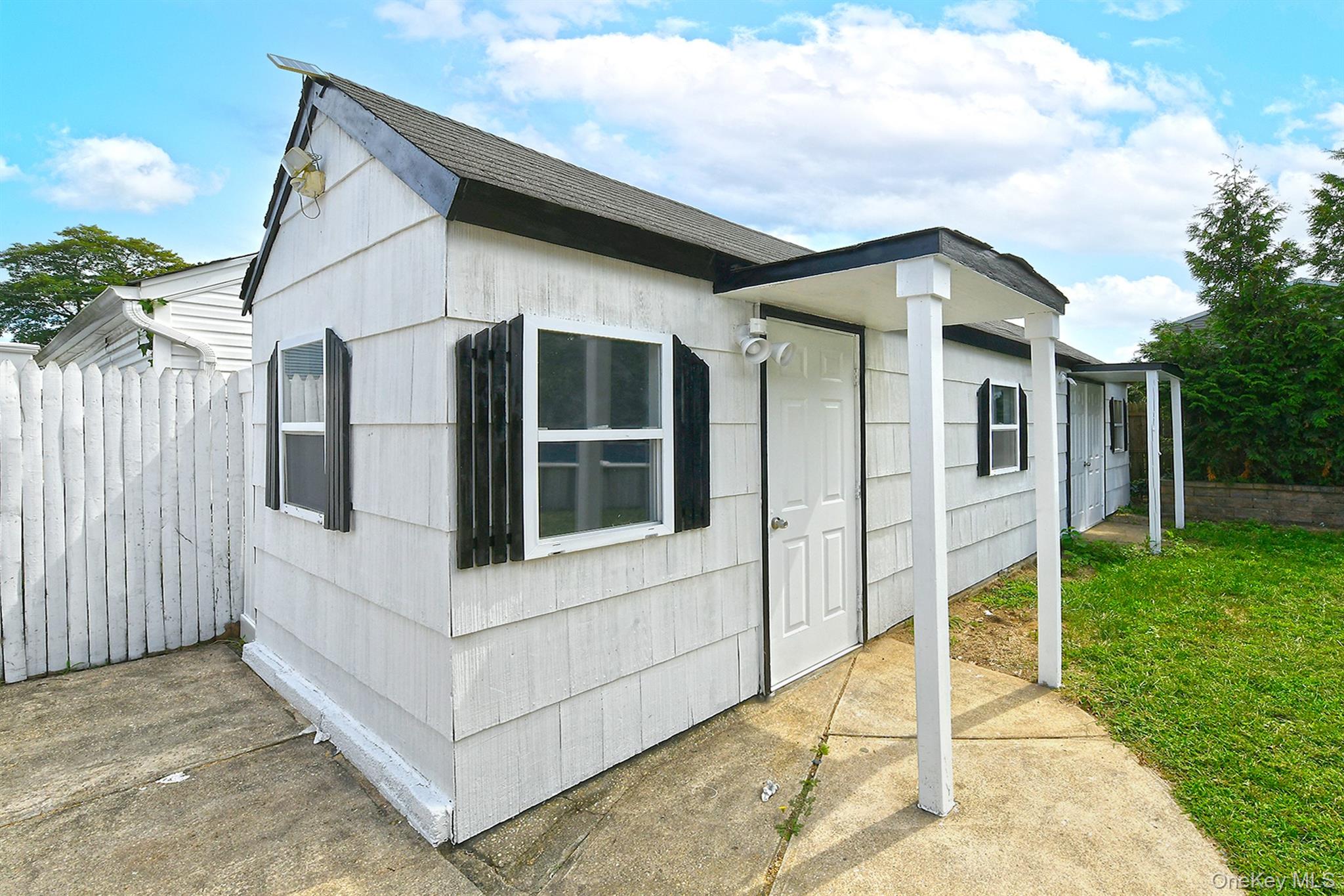 136 Reiss Avenue, Massapequa Park, NY 11762