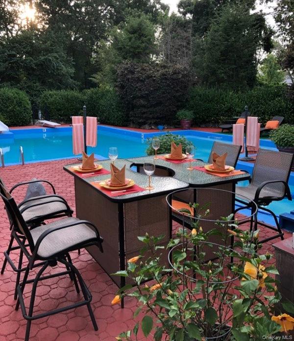 5 Carol Lane, Upper Brookville, NY 11545