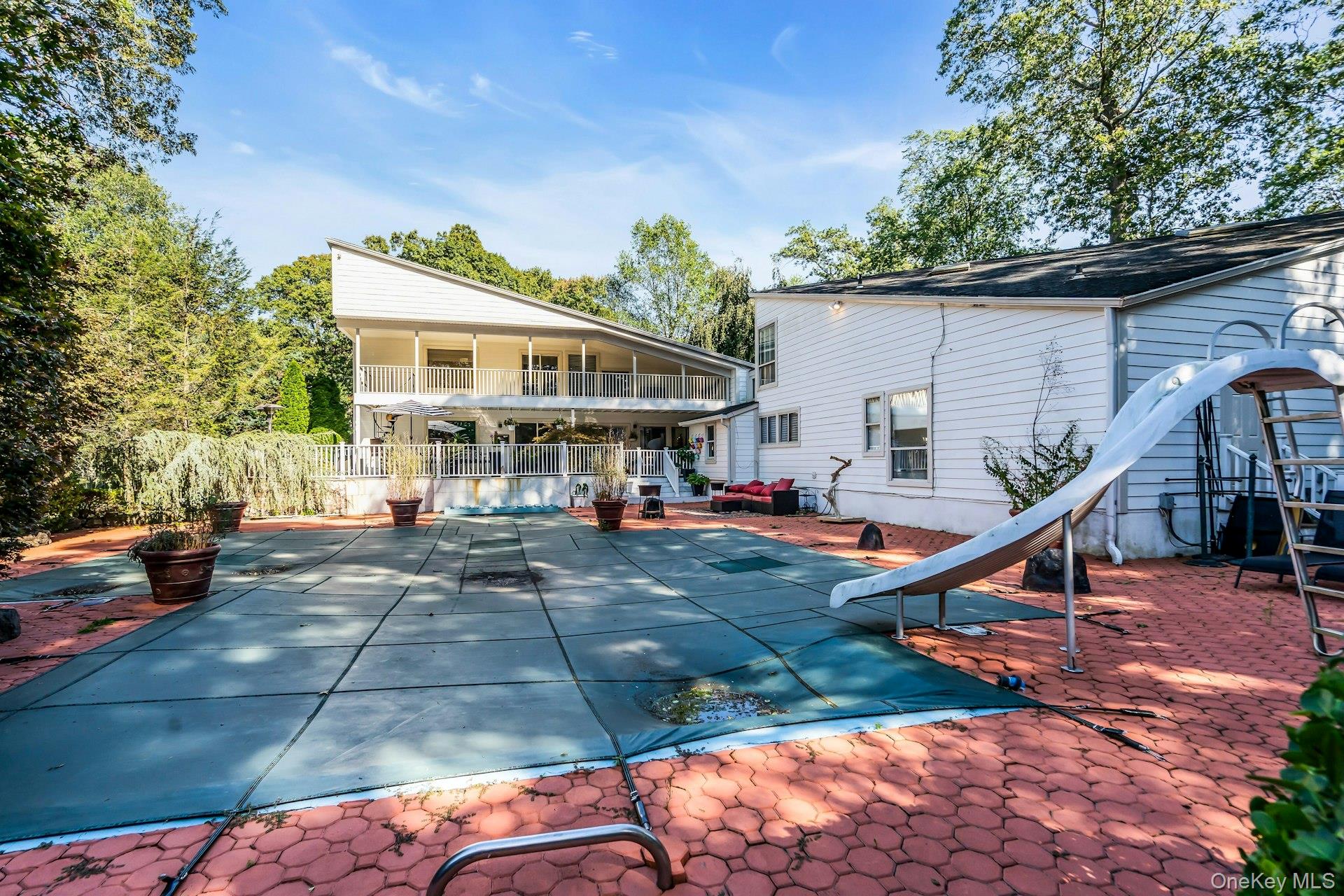 5 Carol Lane, Upper Brookville, NY 11545