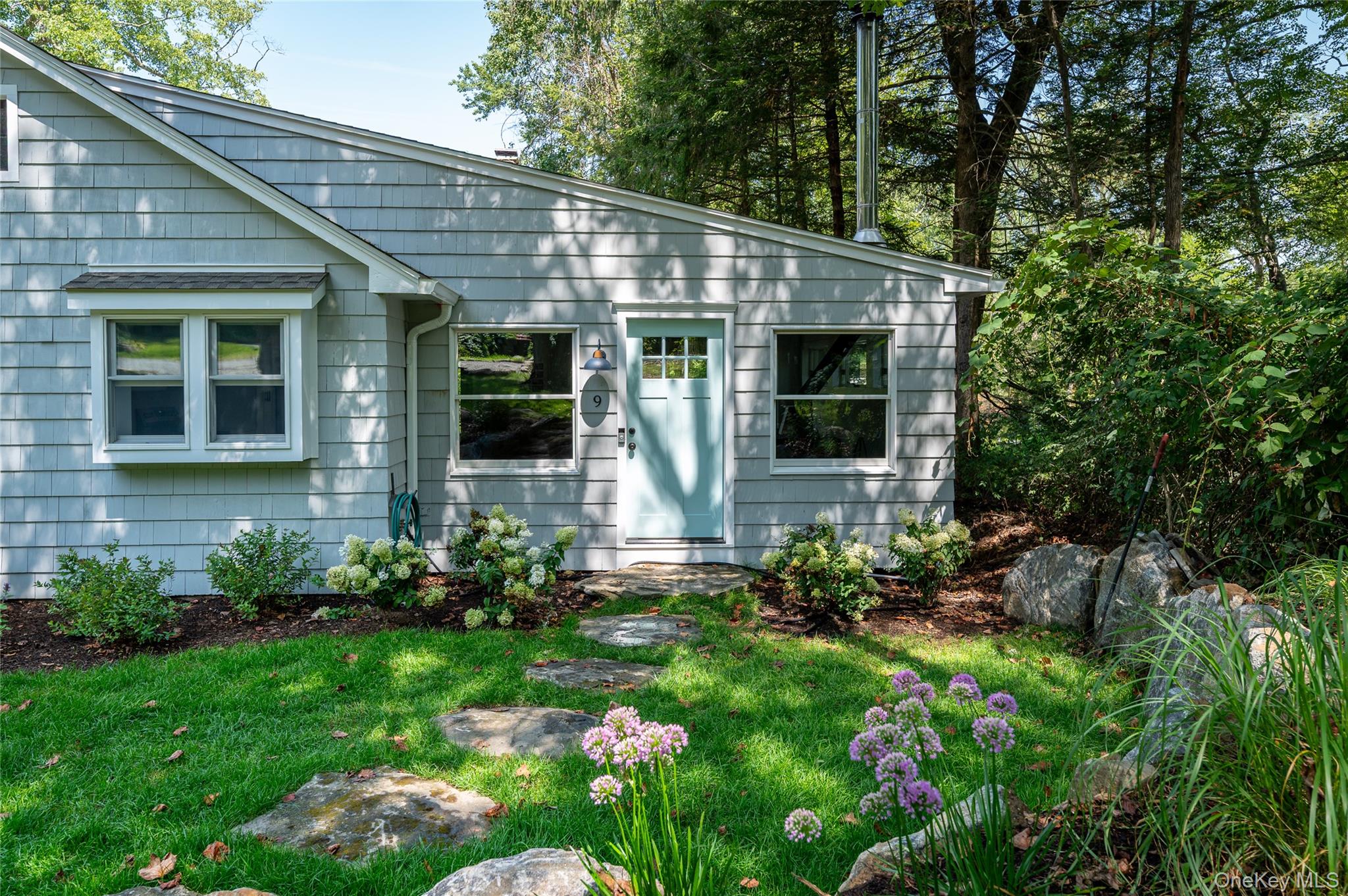 9 S Shore Drive, South Salem, NY 10590