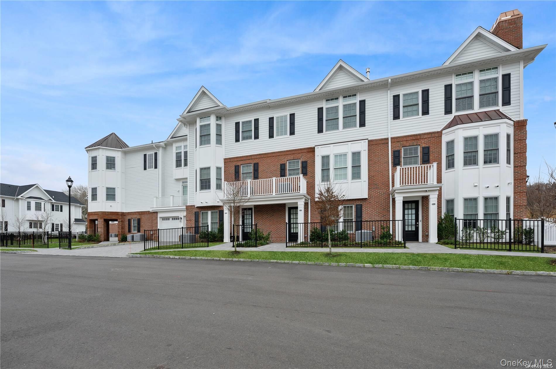 1501 Skillman Street # 1501, Roslyn, NY 11576
