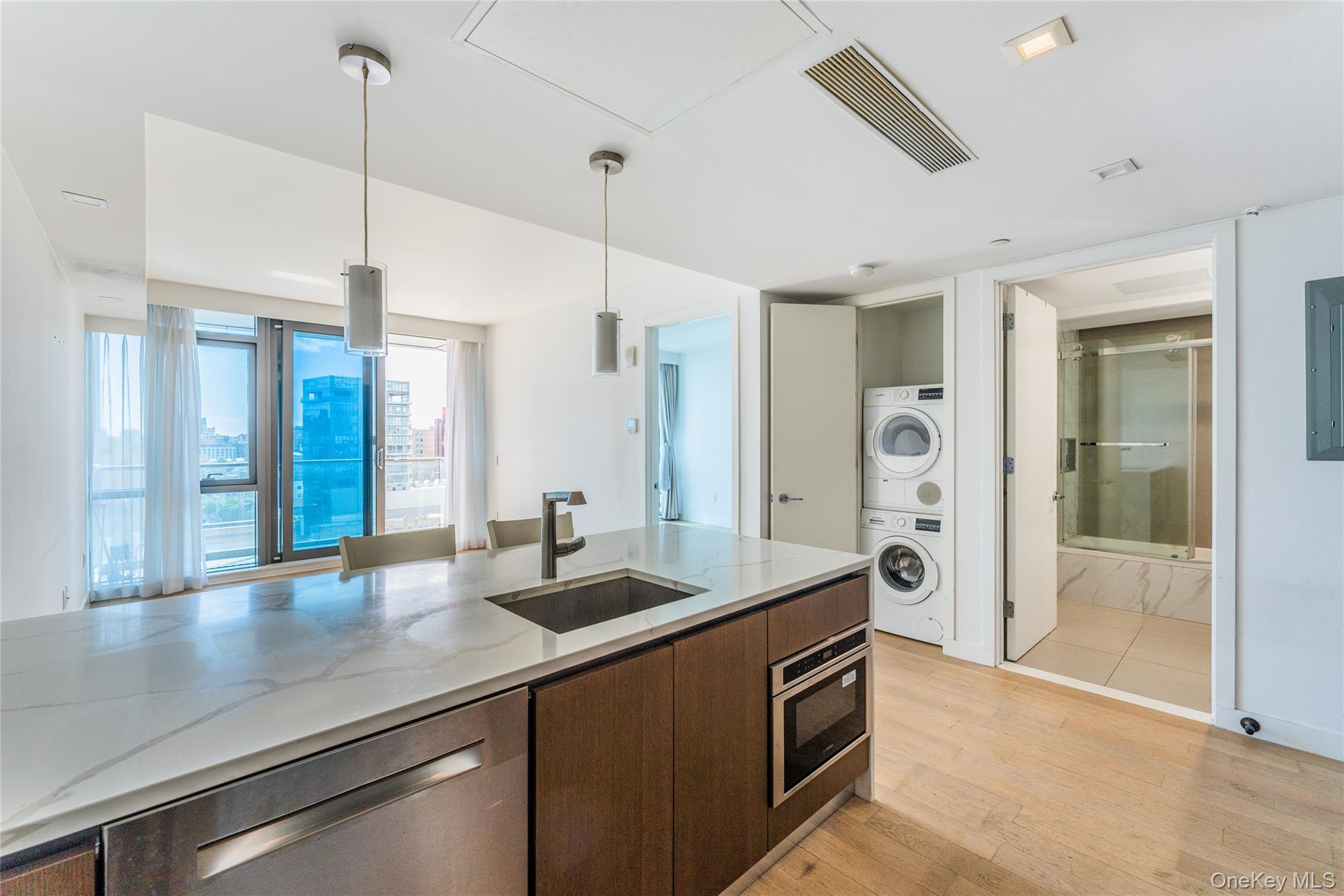 33-66 Farrington St # 11 G, Flushing, NY 11354