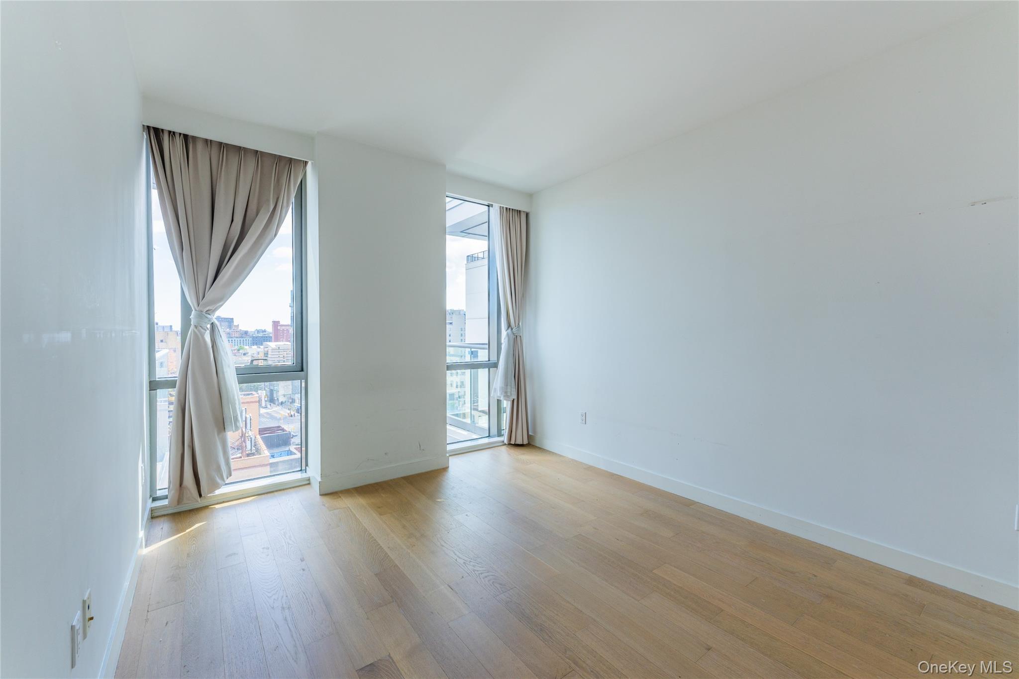 33-66 Farrington St # 11 G, Flushing, NY 11354