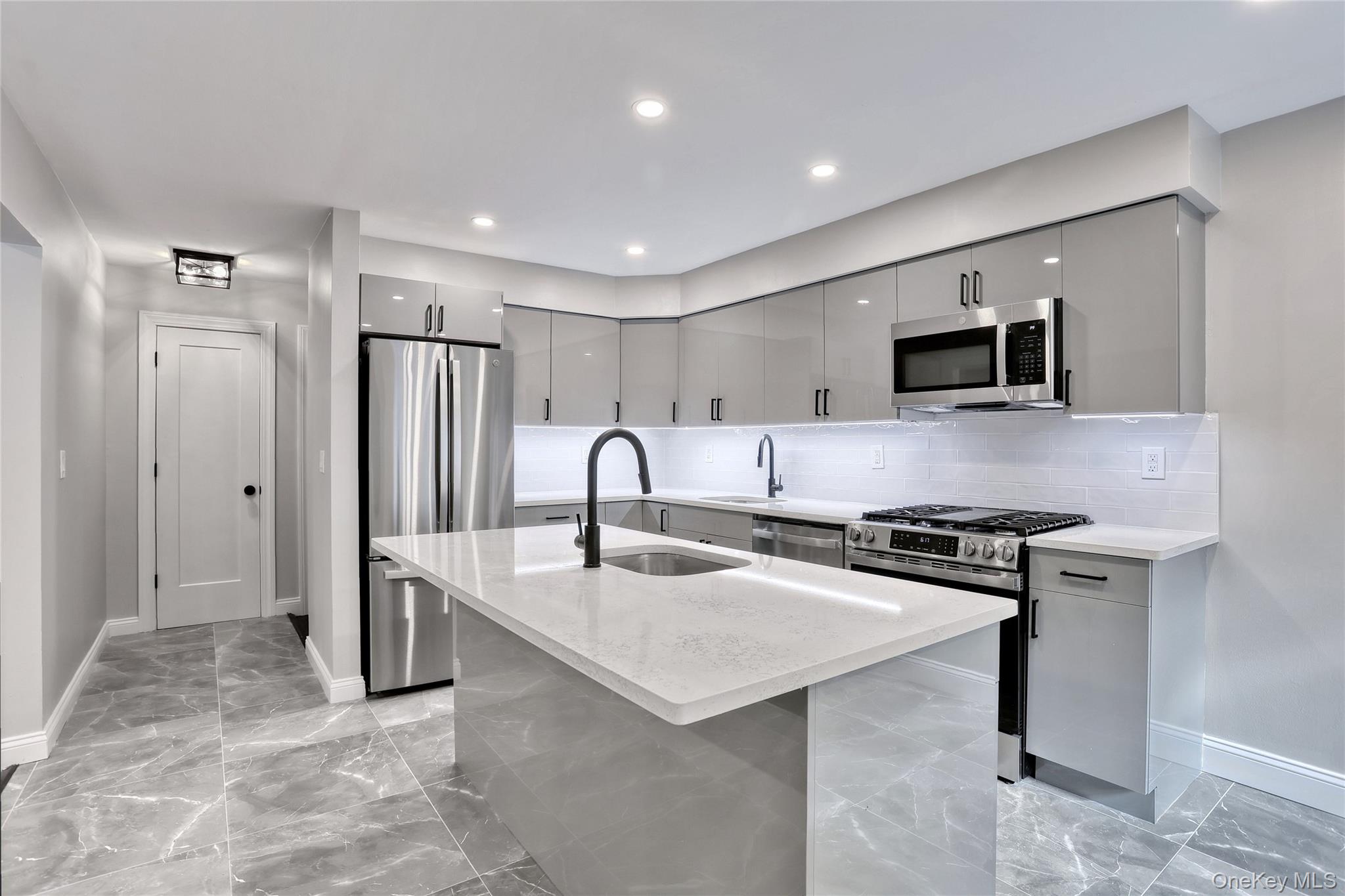 215 Kearsing Parkway, Monsey, NY 10952