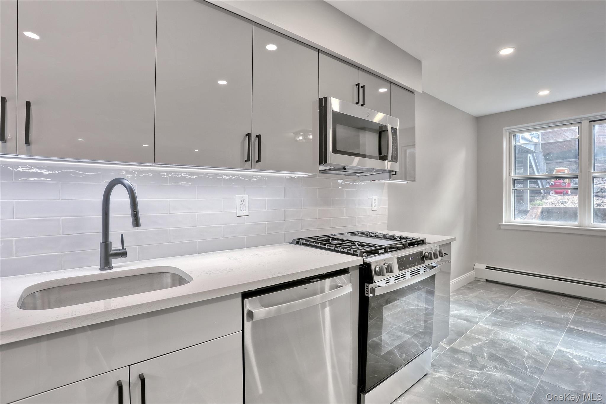 215 Kearsing Parkway, Monsey, NY 10952