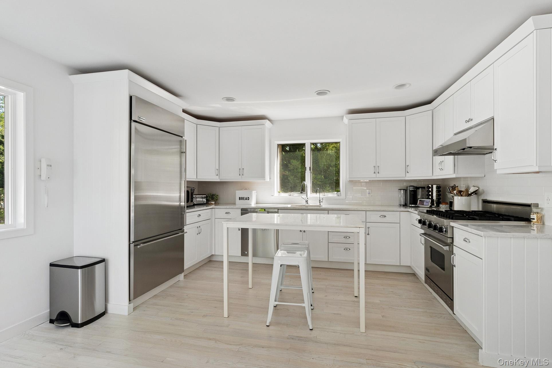 28 Ridge Road, Wainscott, NY 11975