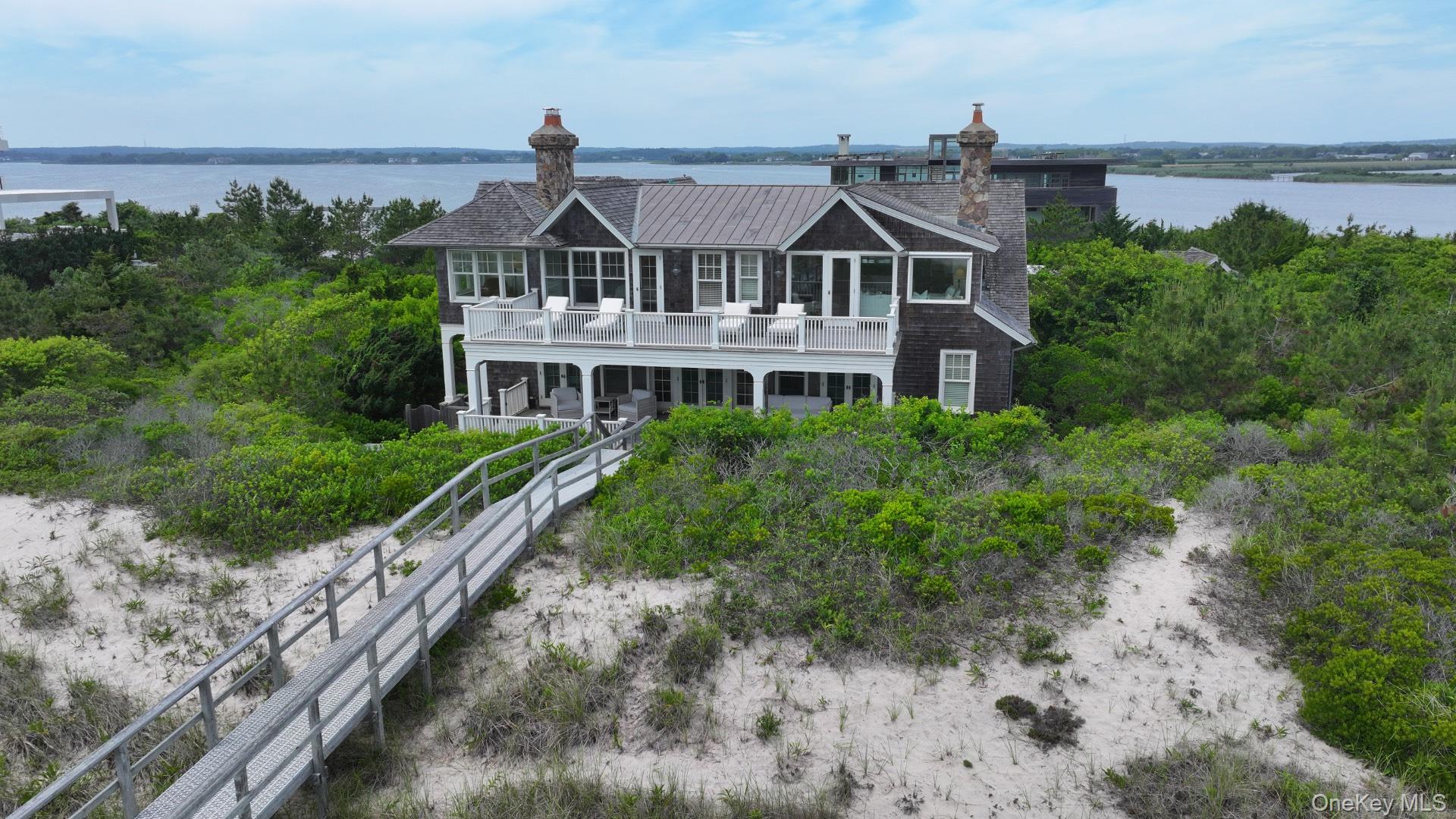 167 Dune Road, Bridgehampton, NY 11932