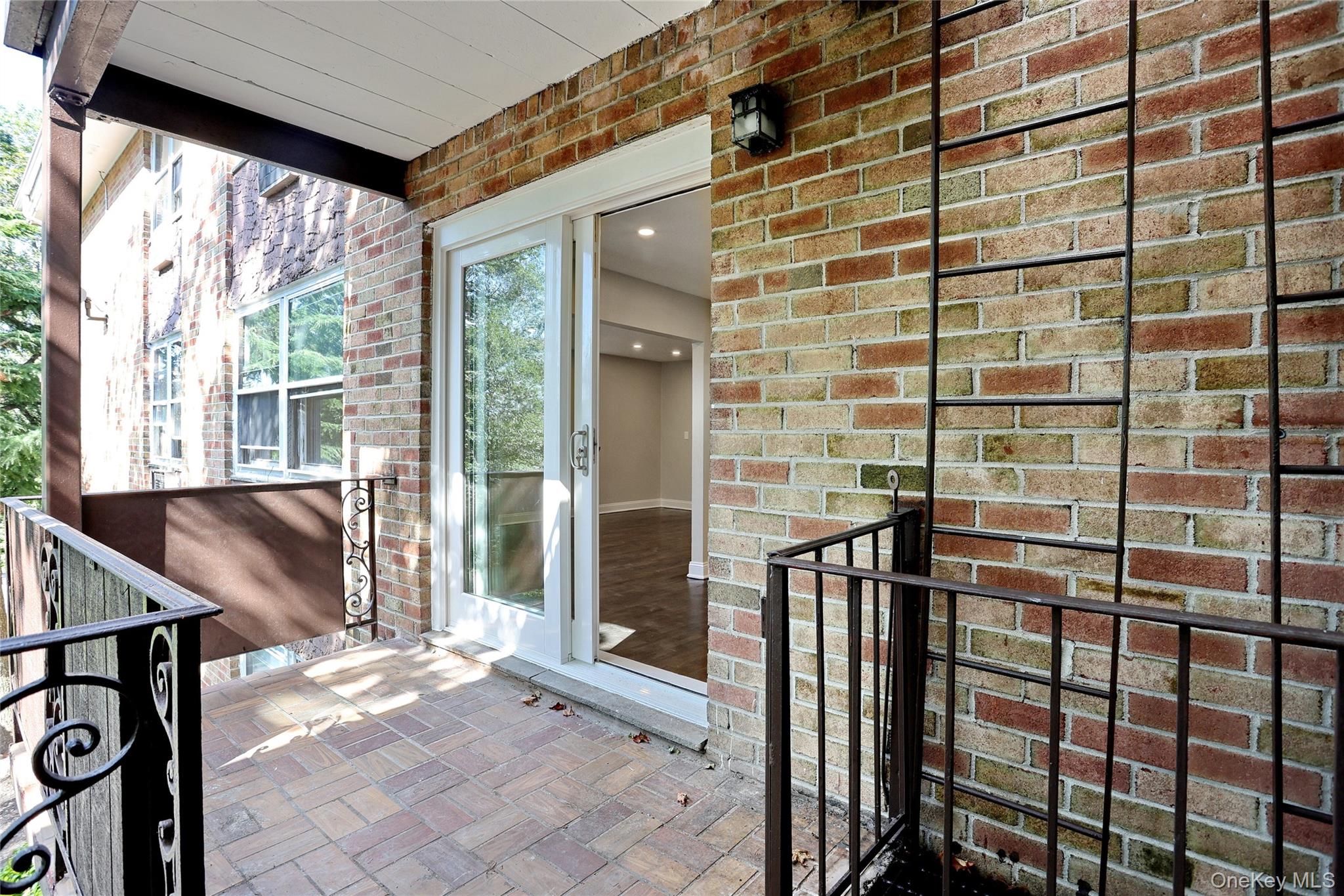 242 Kearsing Parkway # D, Monsey, NY 10952