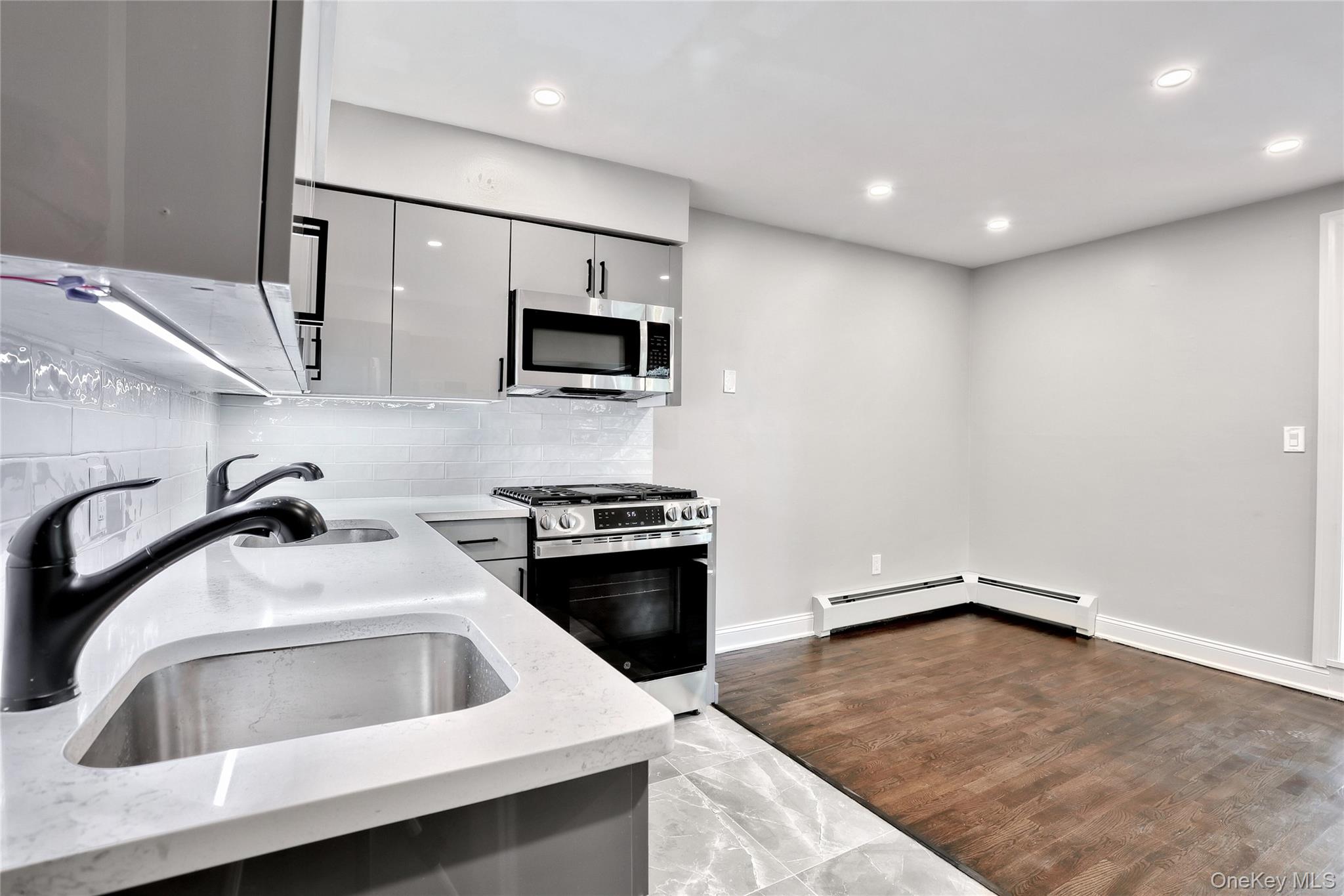 242 Kearsing Parkway # D, Monsey, NY 10952