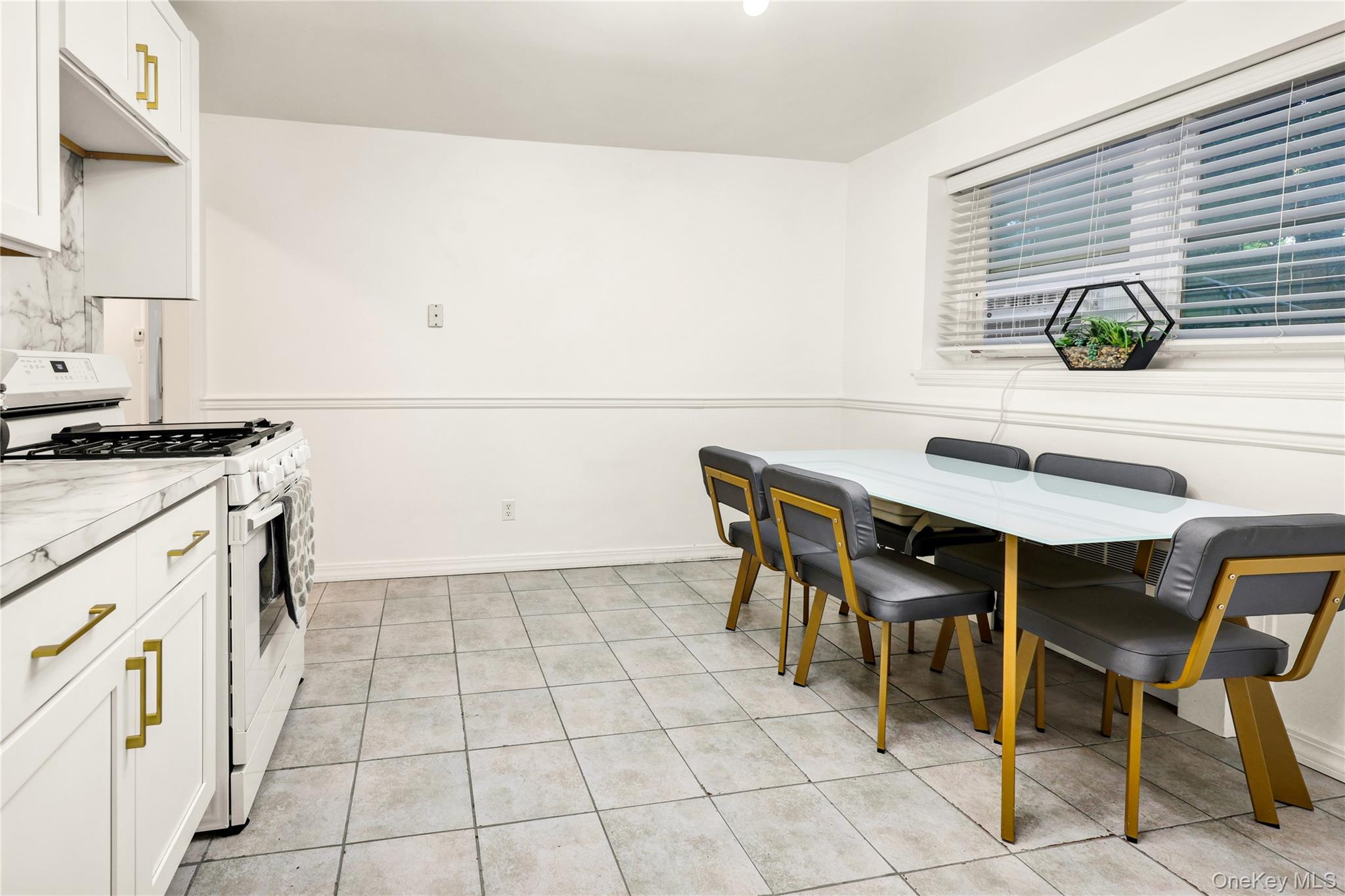 231 Blauvelt Road, Monsey, NY 10952