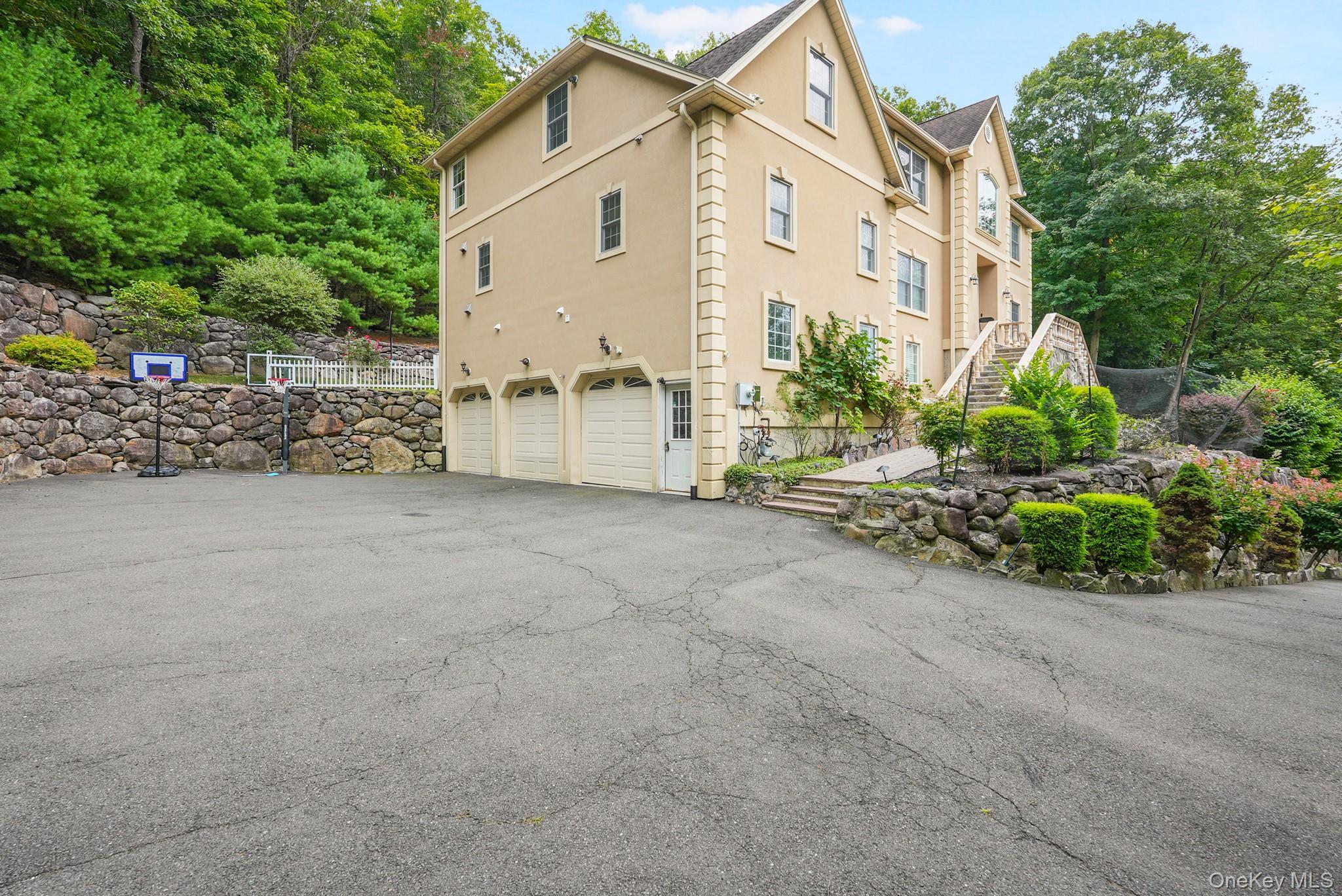 144 Call Hollow Road, Pomona, NY 10970