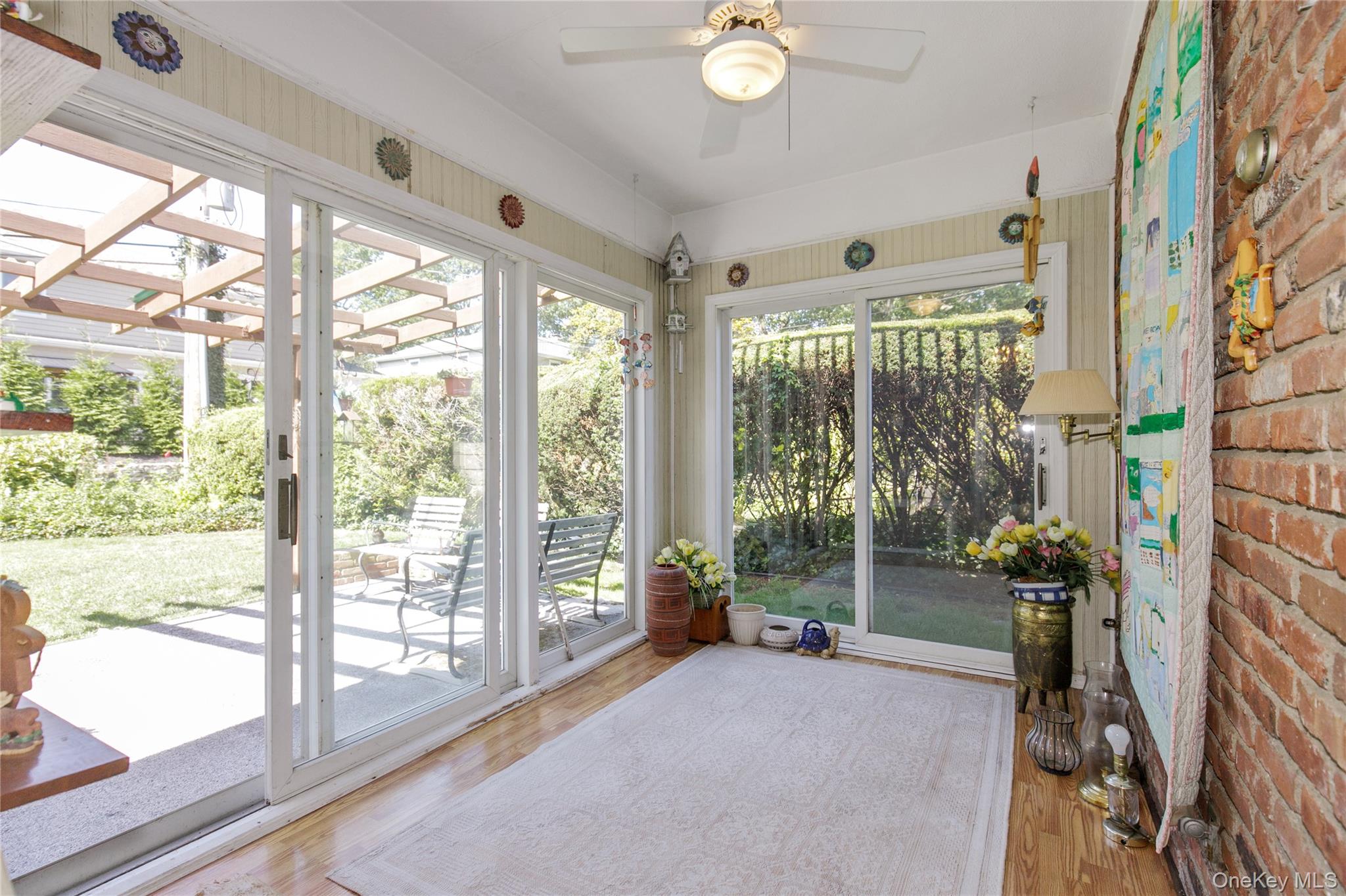 13 Linda Road, Port Washington, NY 11050